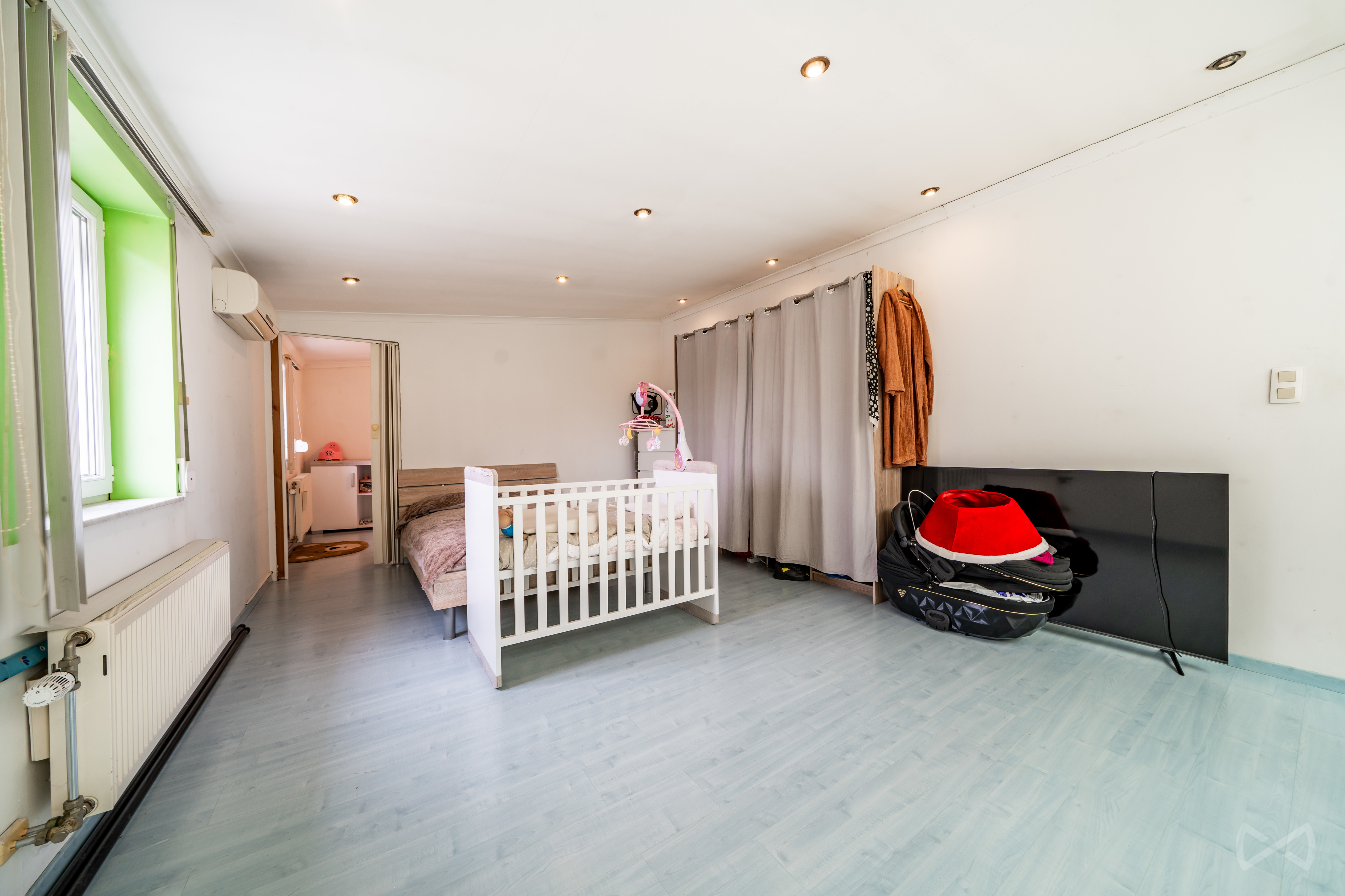 Picture 1 of 4 for Flat with two bedrooms in La bouverie