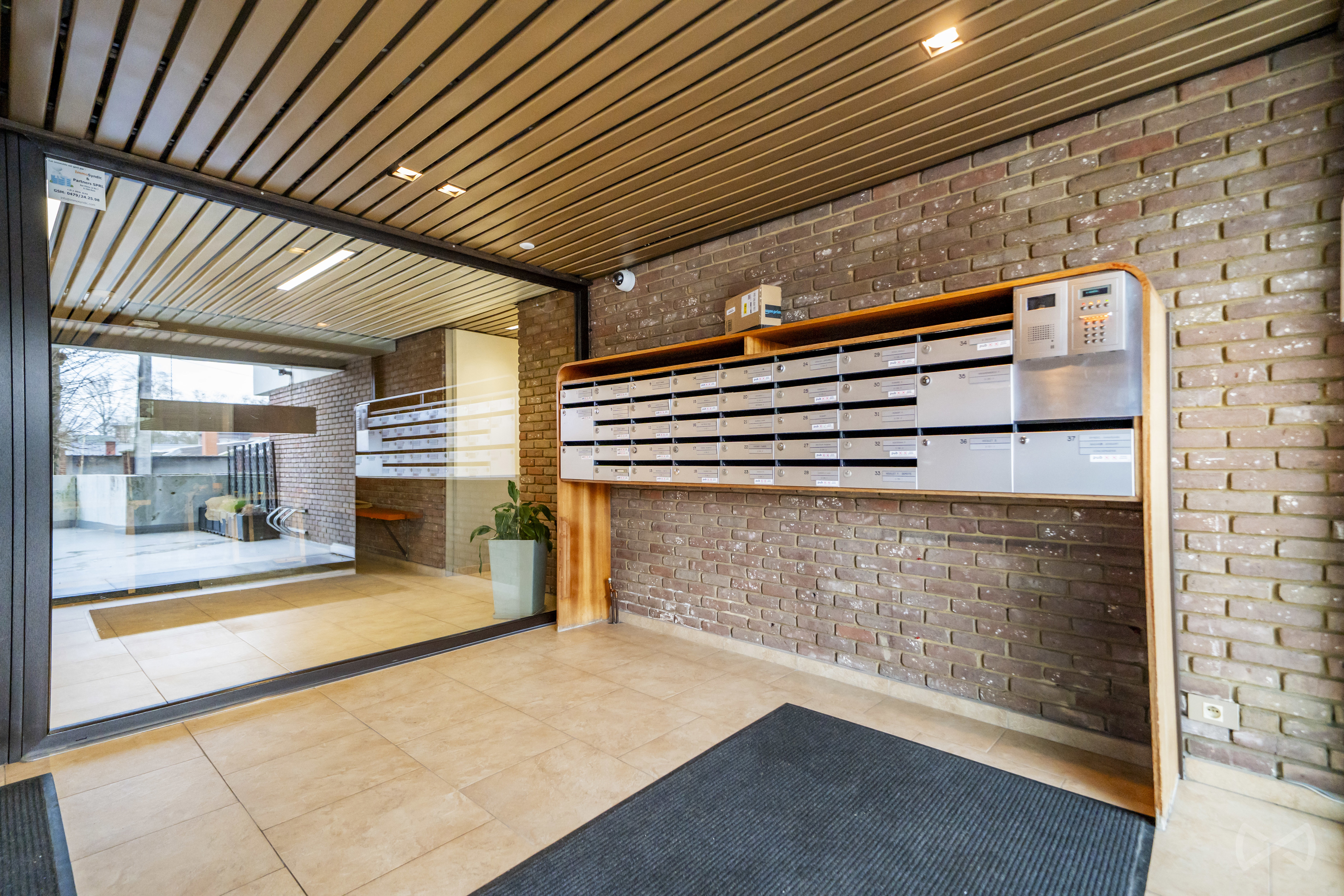 Picture 1 of 4 for Studio in Mons