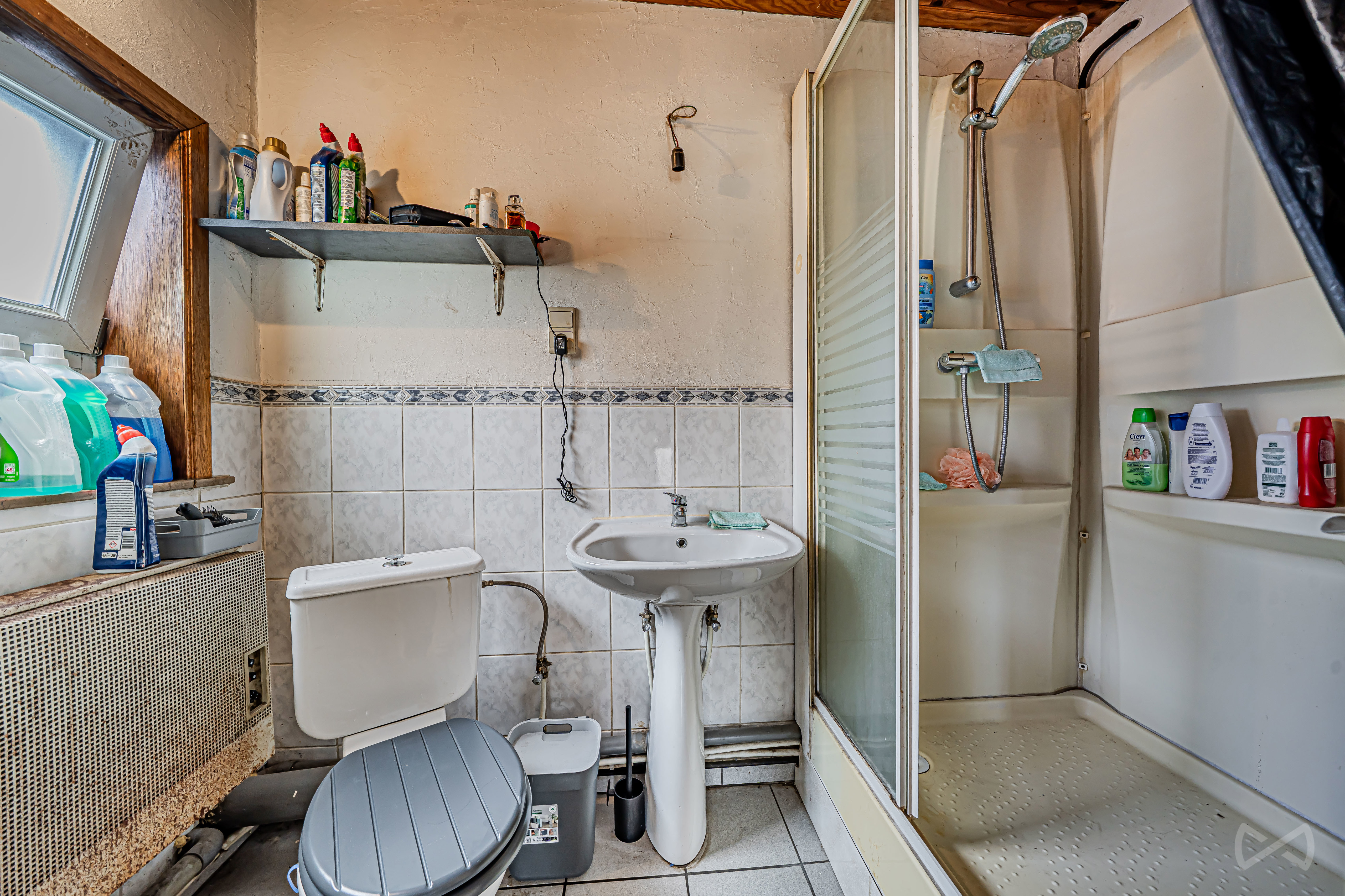 Foto 4 van 4 van Huis met drie slaapkamers in Leuze-en-hainaut
