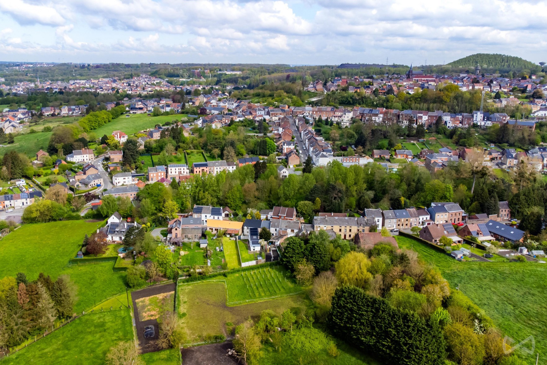Foto 4 van 4 van Huis met vier slaapkamers in Morlanwelz Carnières