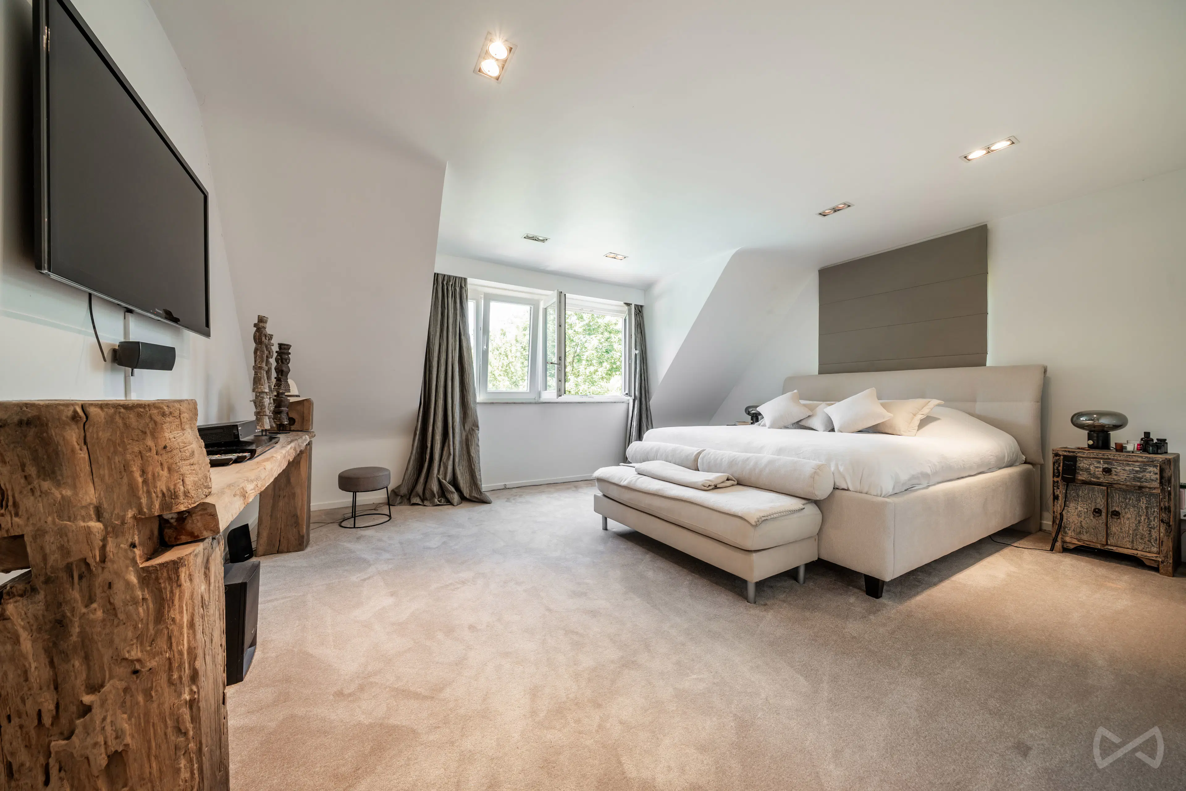 Picture 2 of 4 for Exceptional house with six bedrooms in Braine-l'Alleud
