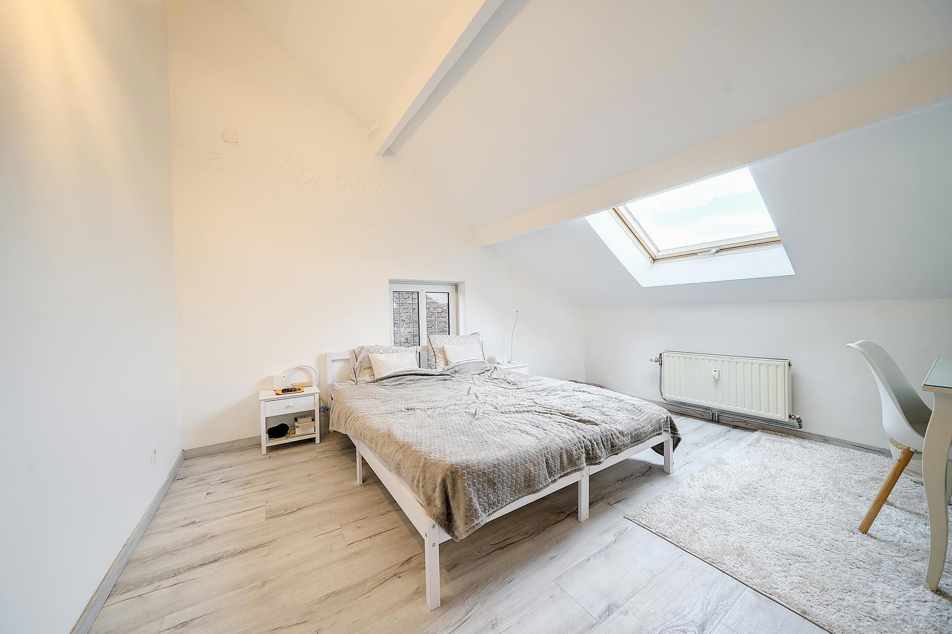 Photo 4 sur 4 pour Immeuble mixte de deux chambres à Hannut