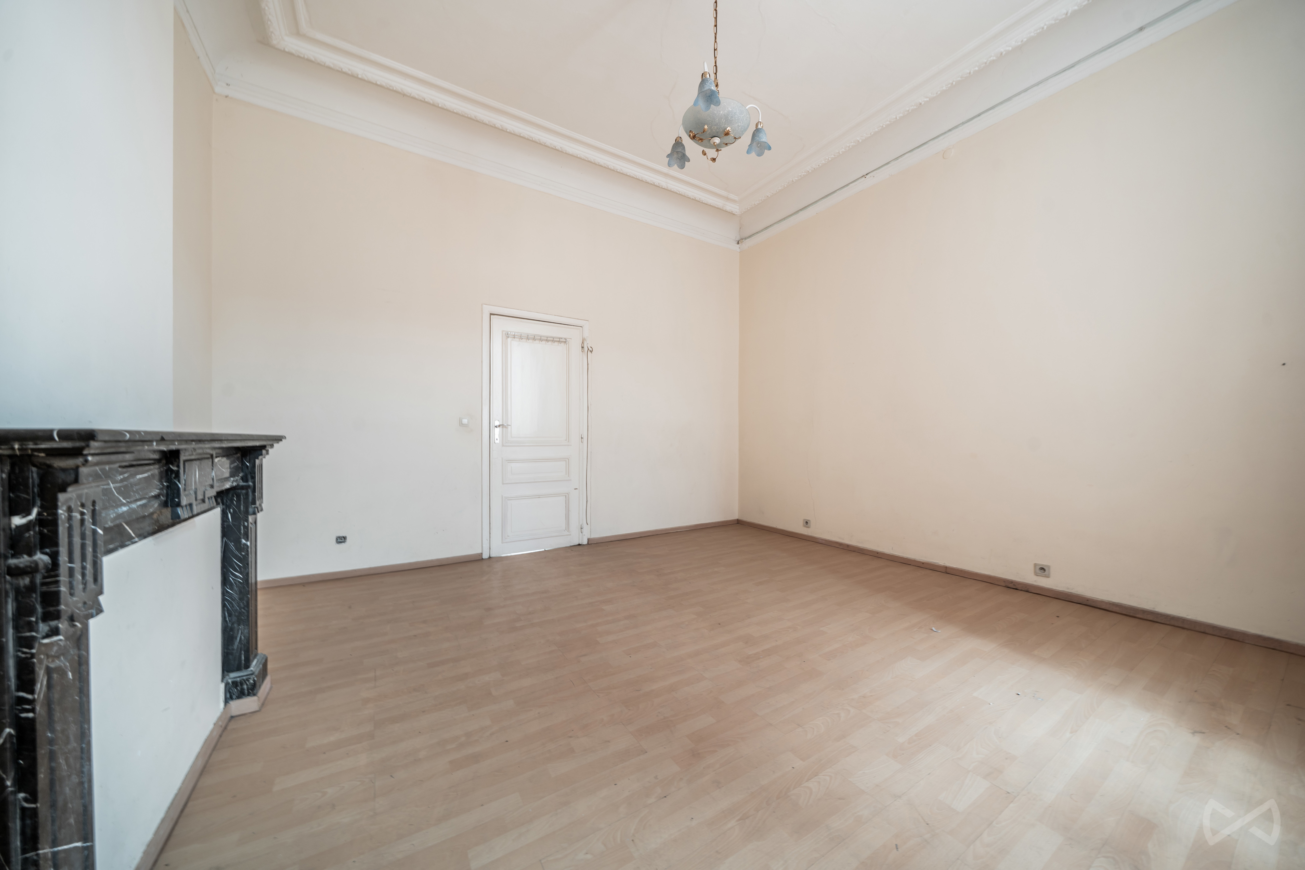 Photo 2 sur 4 pour Immeuble à appartements de neuf chambres à Bruxelles