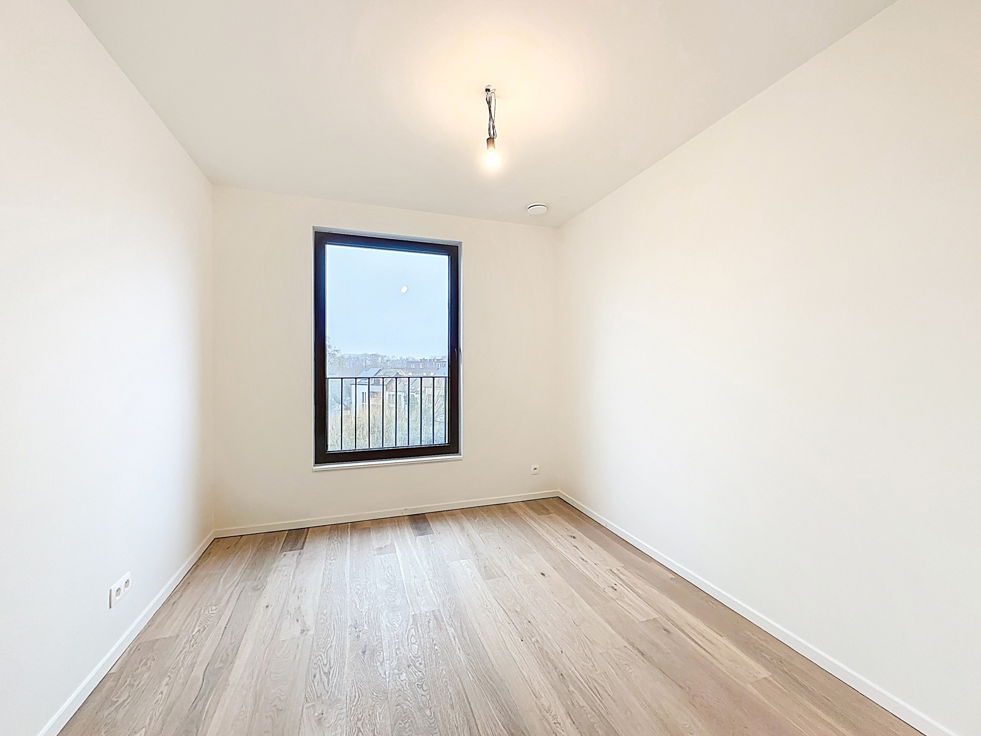 Picture 1 of 4 for Penthouse with three bedrooms in Evere