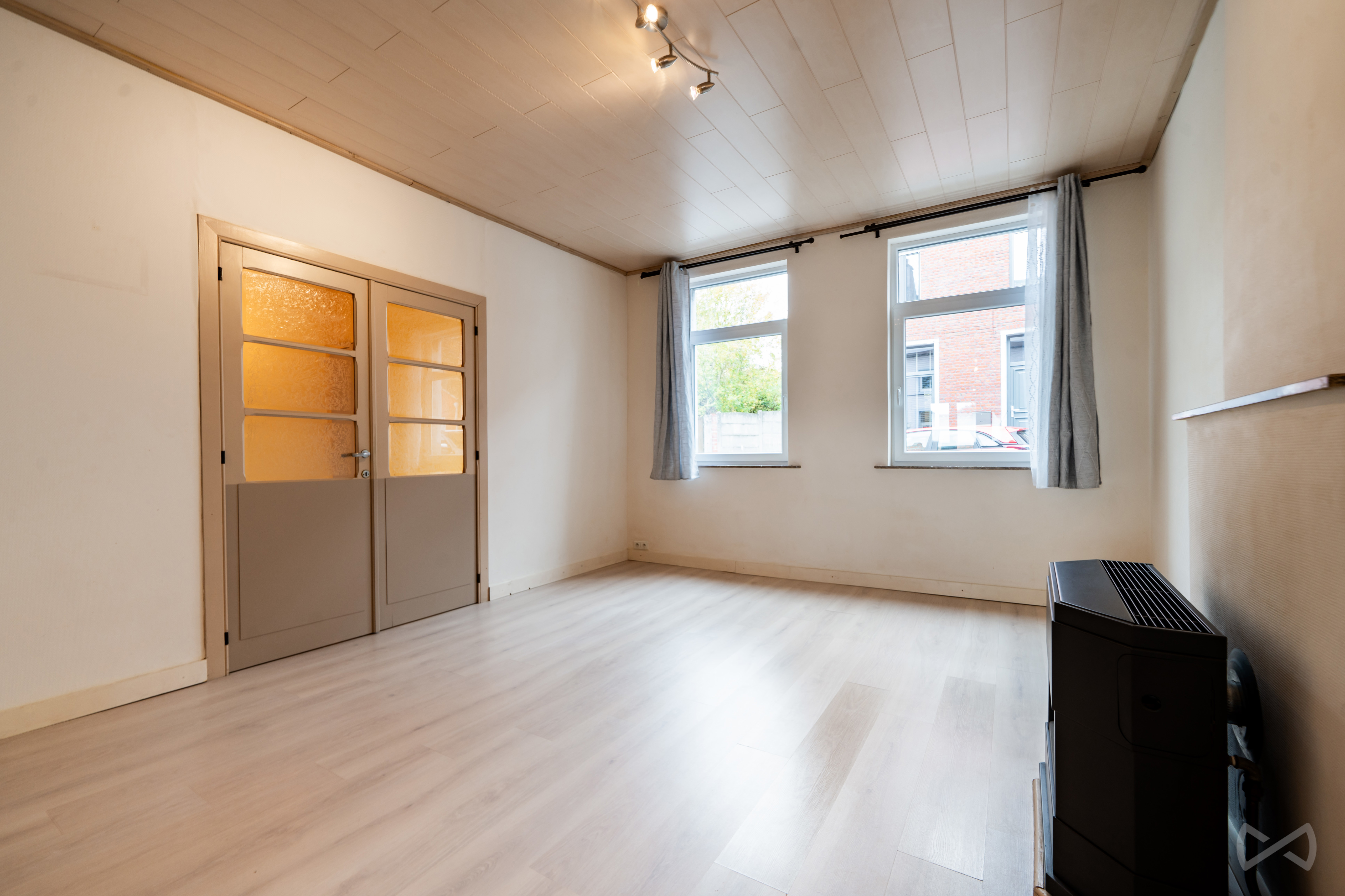 Foto 2 van 3 van Huis met drie slaapkamers in Ecaussinnes-d'Enghien