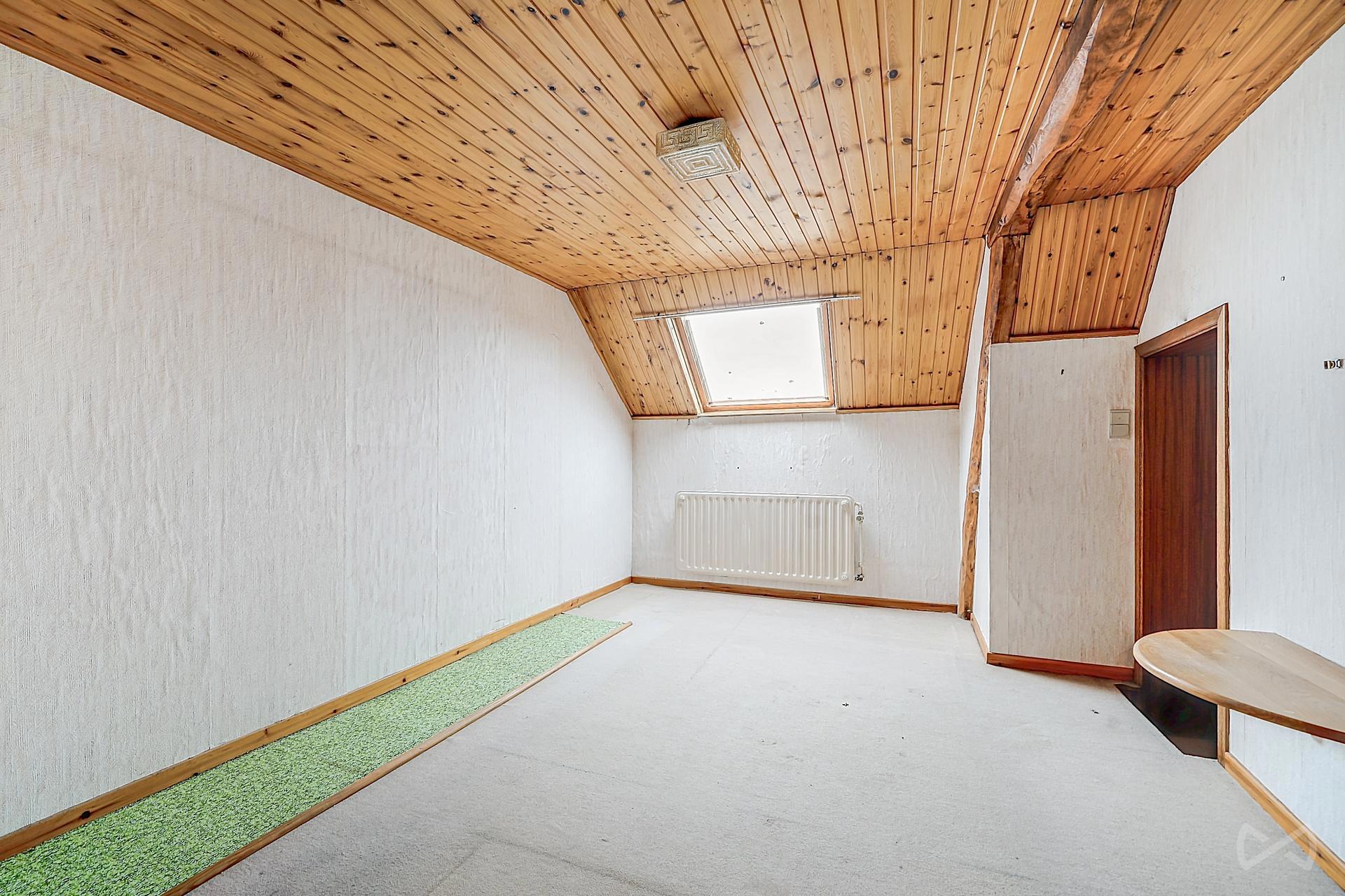 Photo 3 sur 4 pour Maison de cinq chambres à Peissant