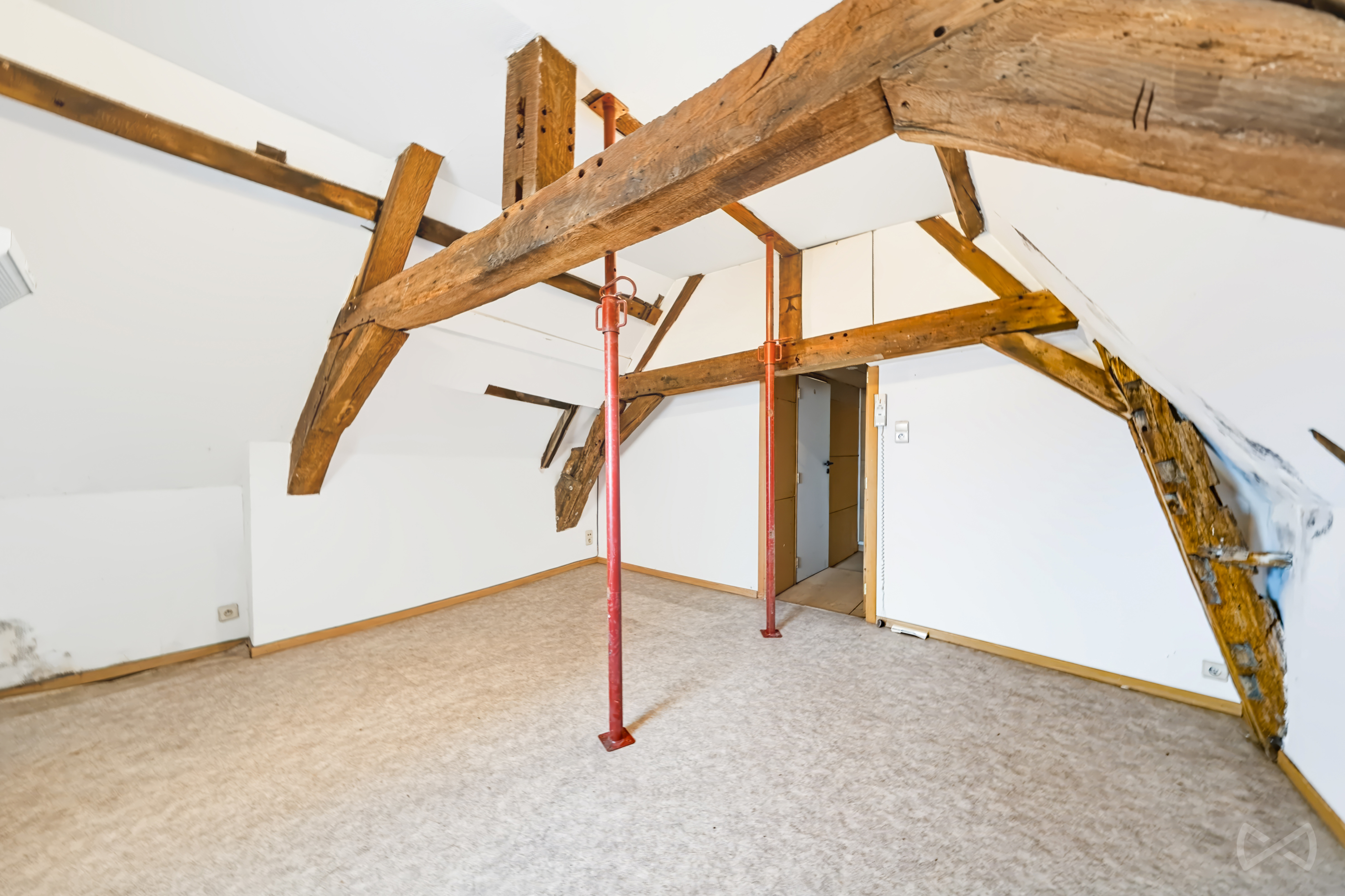 Foto 4 van 4 van Huis met zes slaapkamers in Mons