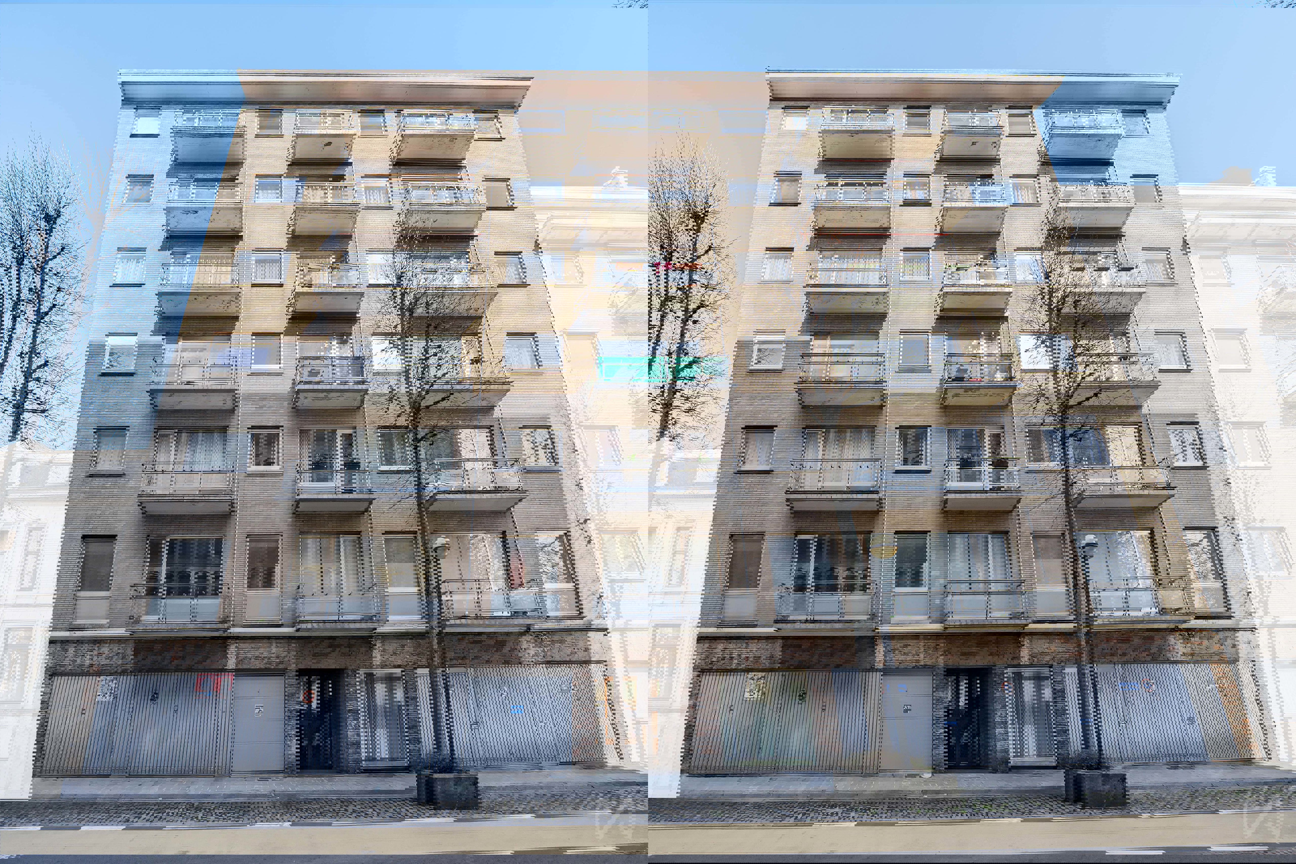 Picture 2 of 4 for Multi-purpose building in Mons