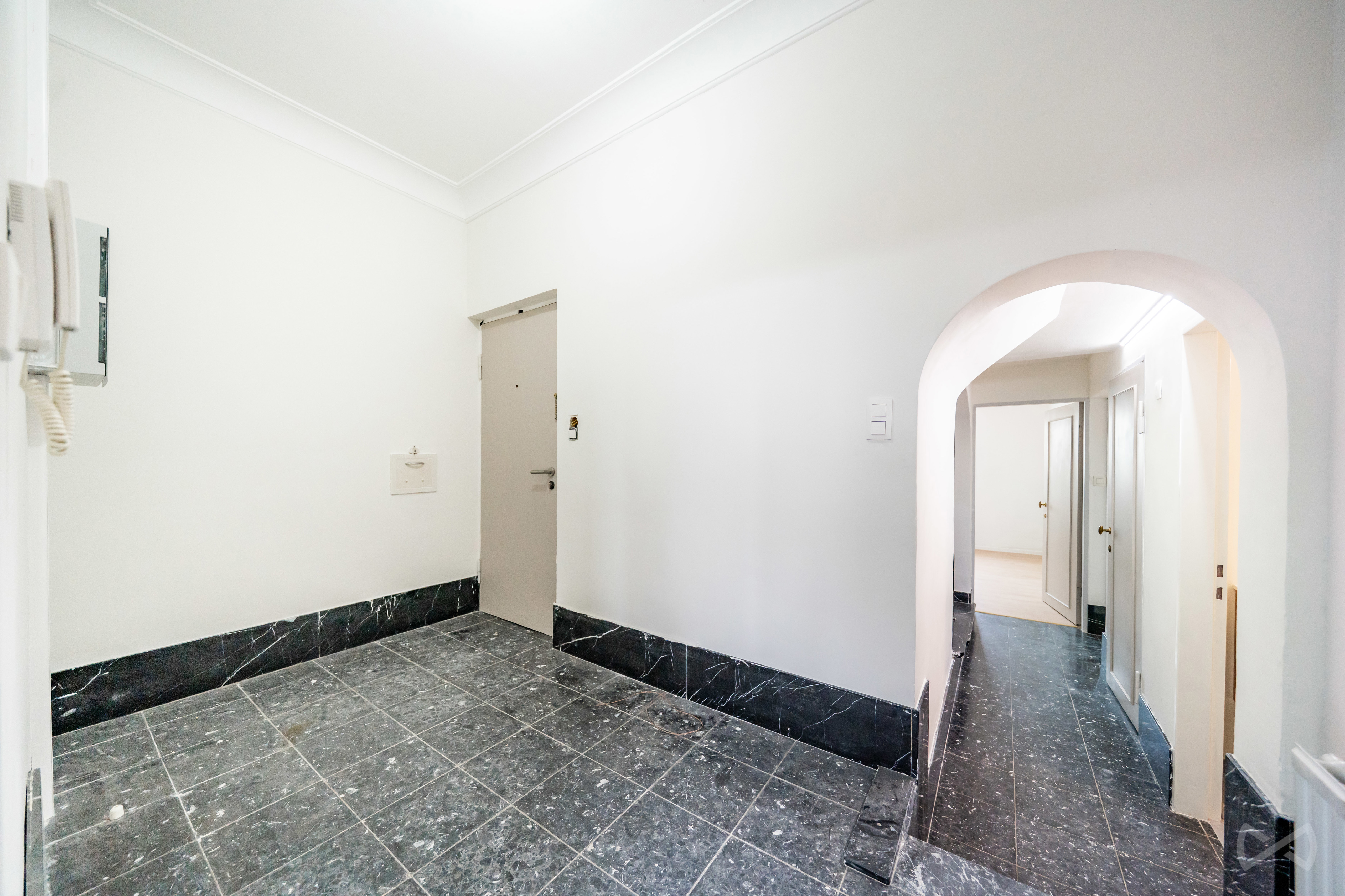 Picture 1 of 4 for Flat with two bedrooms in Mont-sur-marchienne