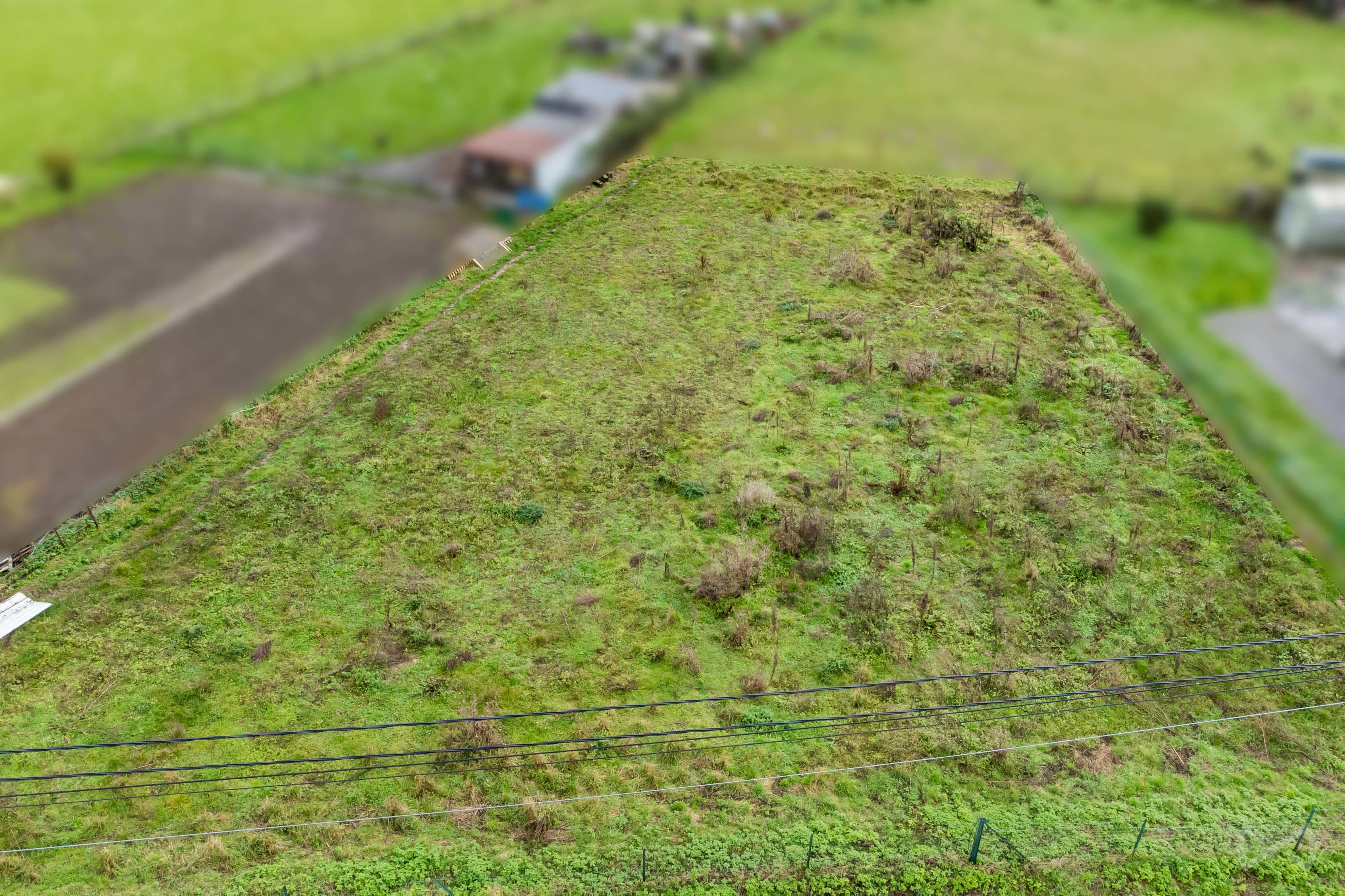 Picture 1 of 4 for Building ground in Sars-la-Buissière