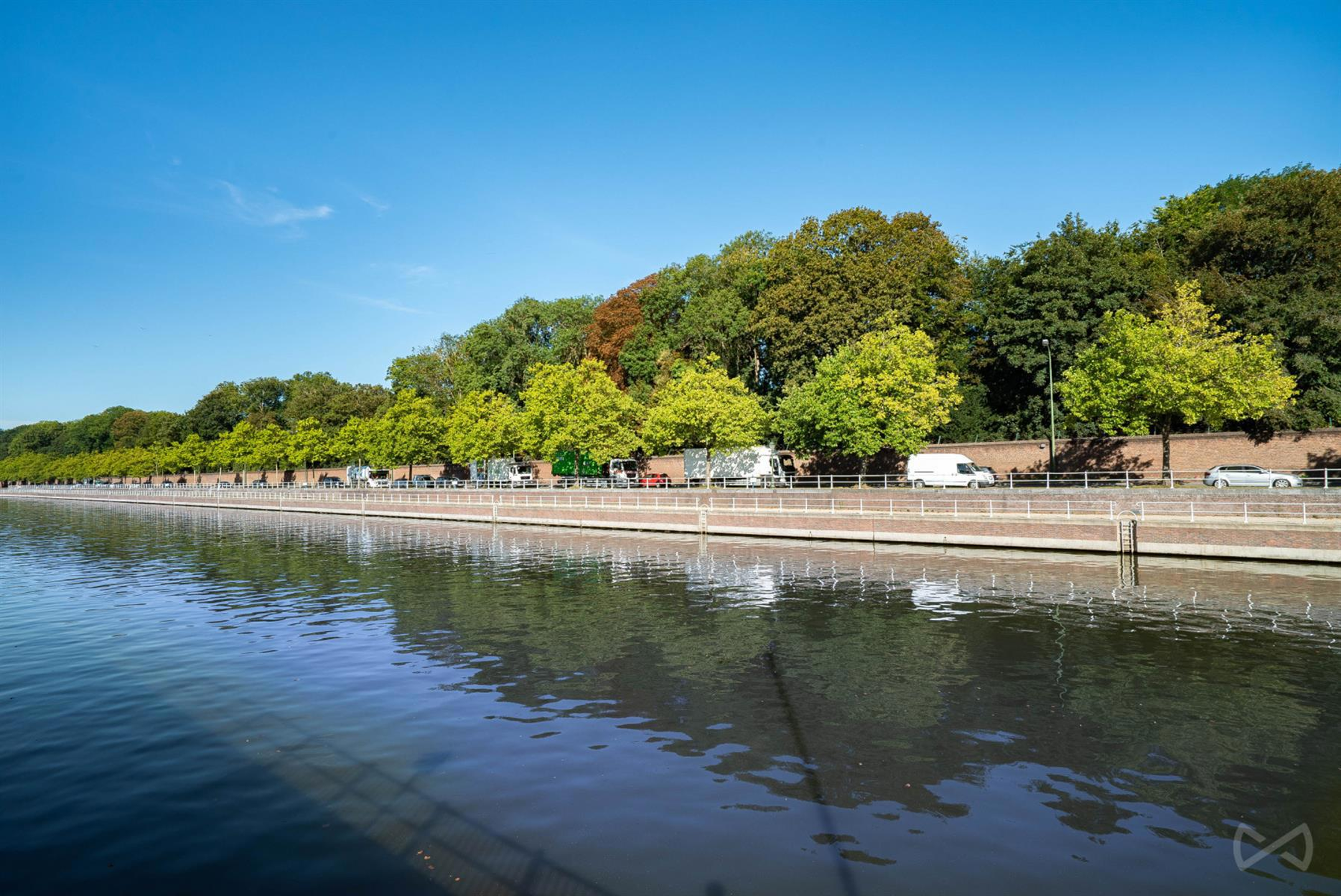 Foto 1 van 3 van Appartement met zeven slaapkamers in Bruxelles