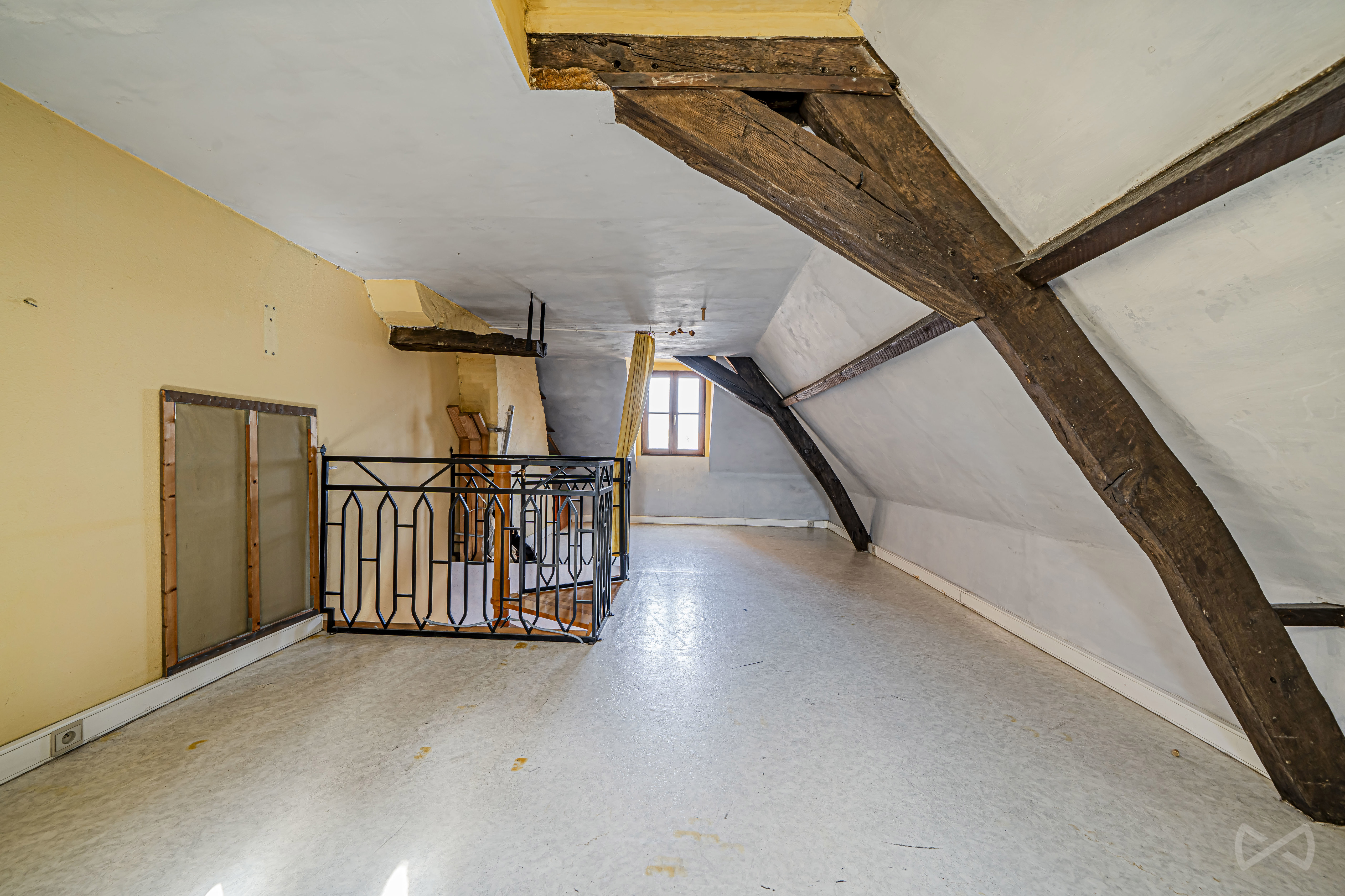 Picture 3 of 4 for Commercial building in Mons
