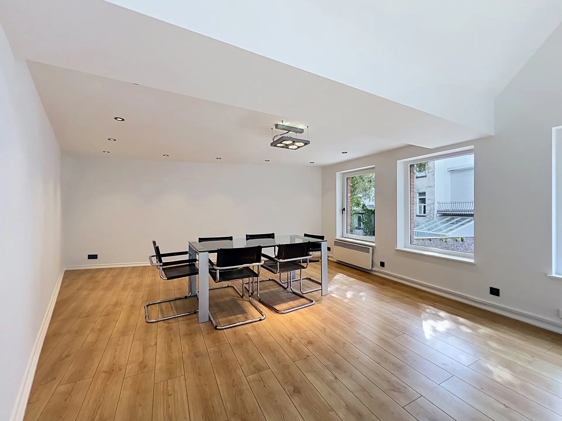 Picture 3 of 4 for Villa in Ixelles