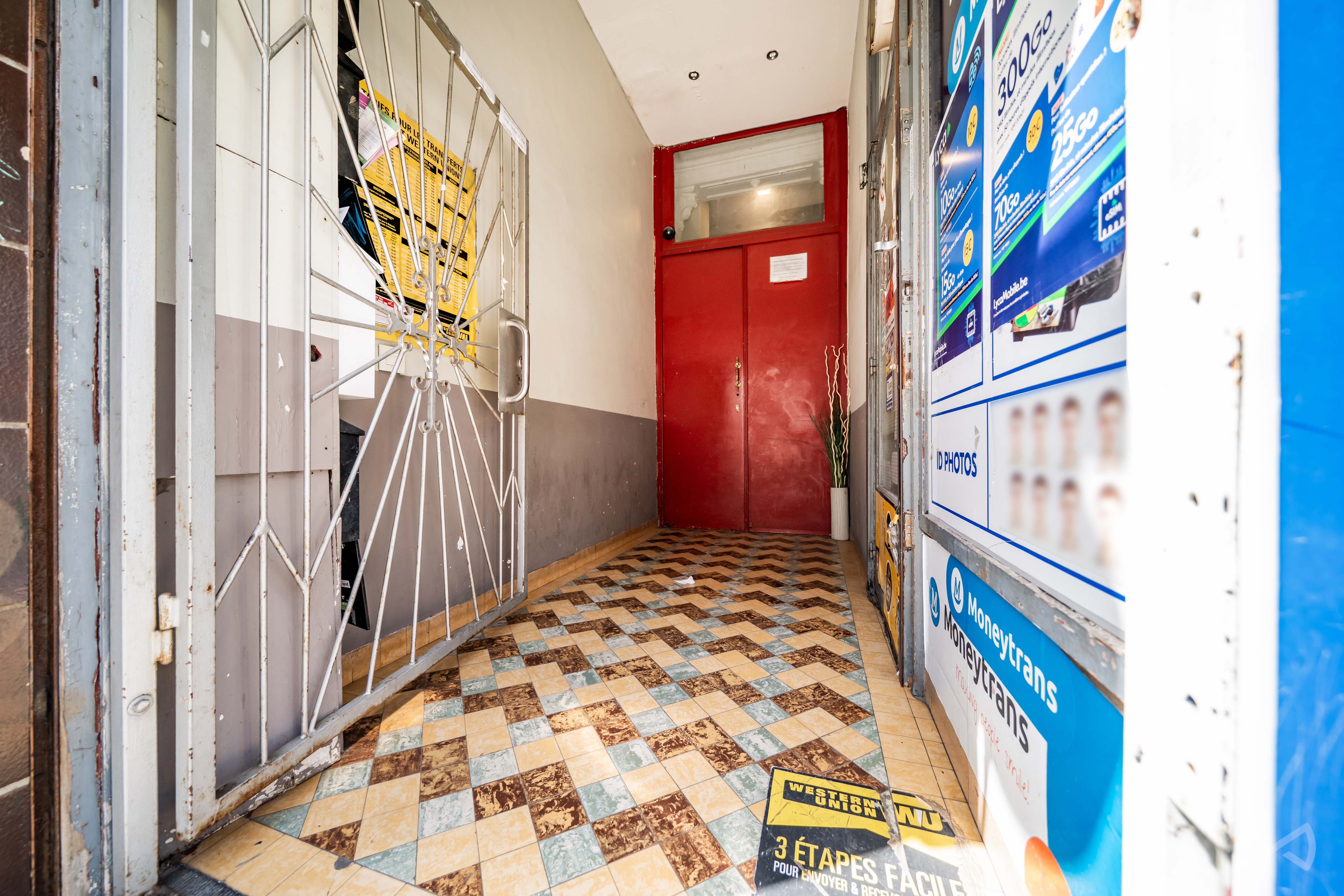 Picture 2 of 4 for Multi-purpose building with three bedrooms in Uccle