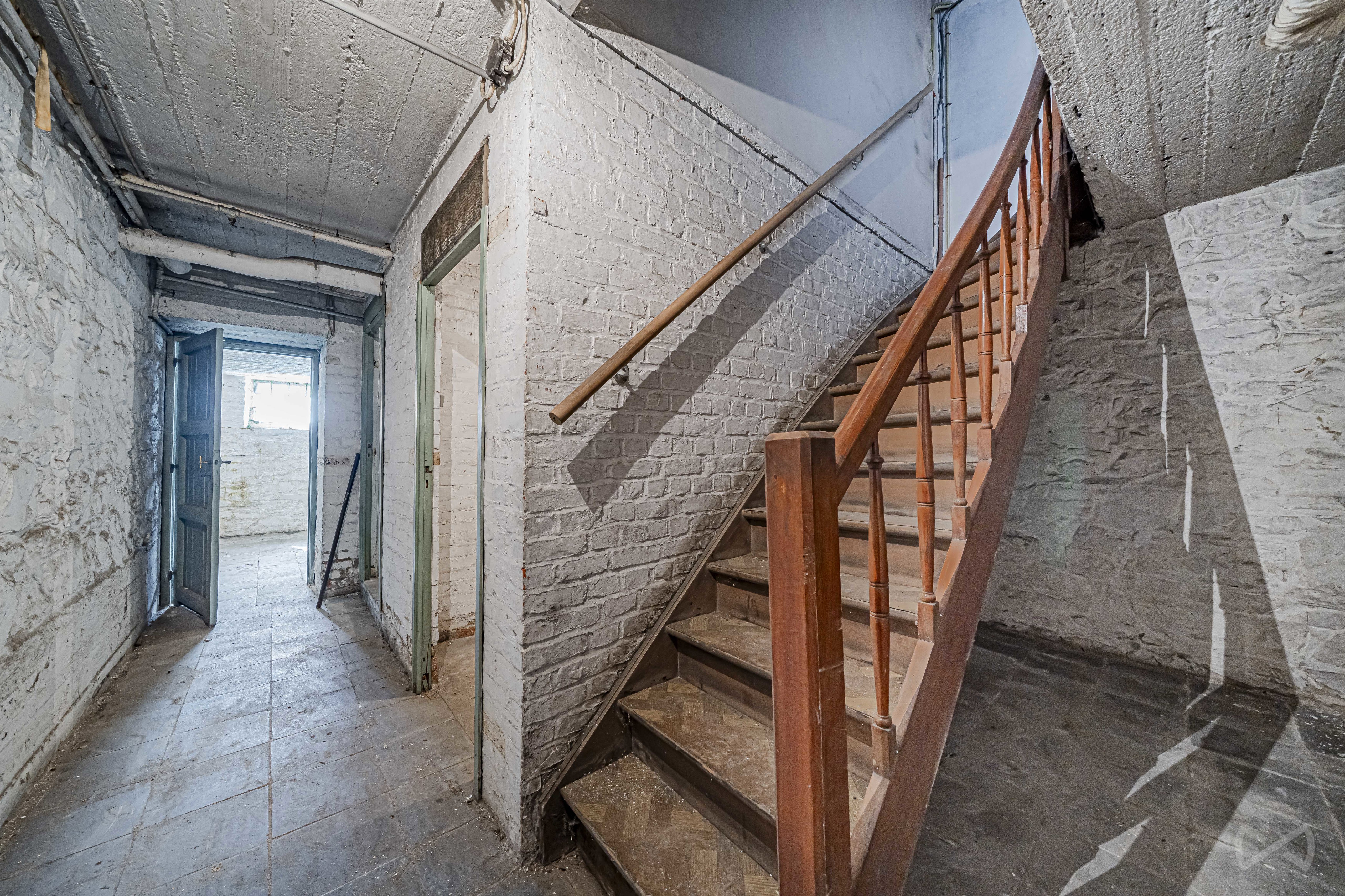Picture 2 of 4 for House with six bedrooms in Ciney