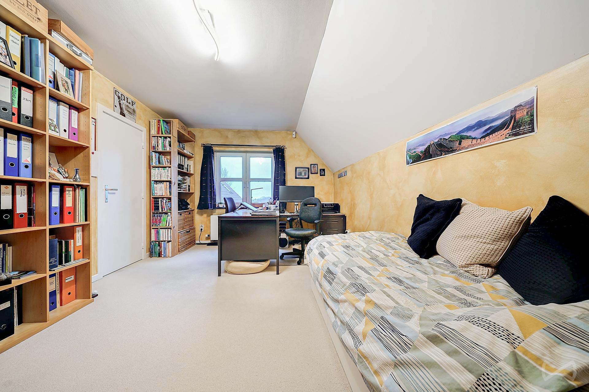 Picture 1 of 4 for House with five bedrooms in Ham-sur-heure-nalinnes