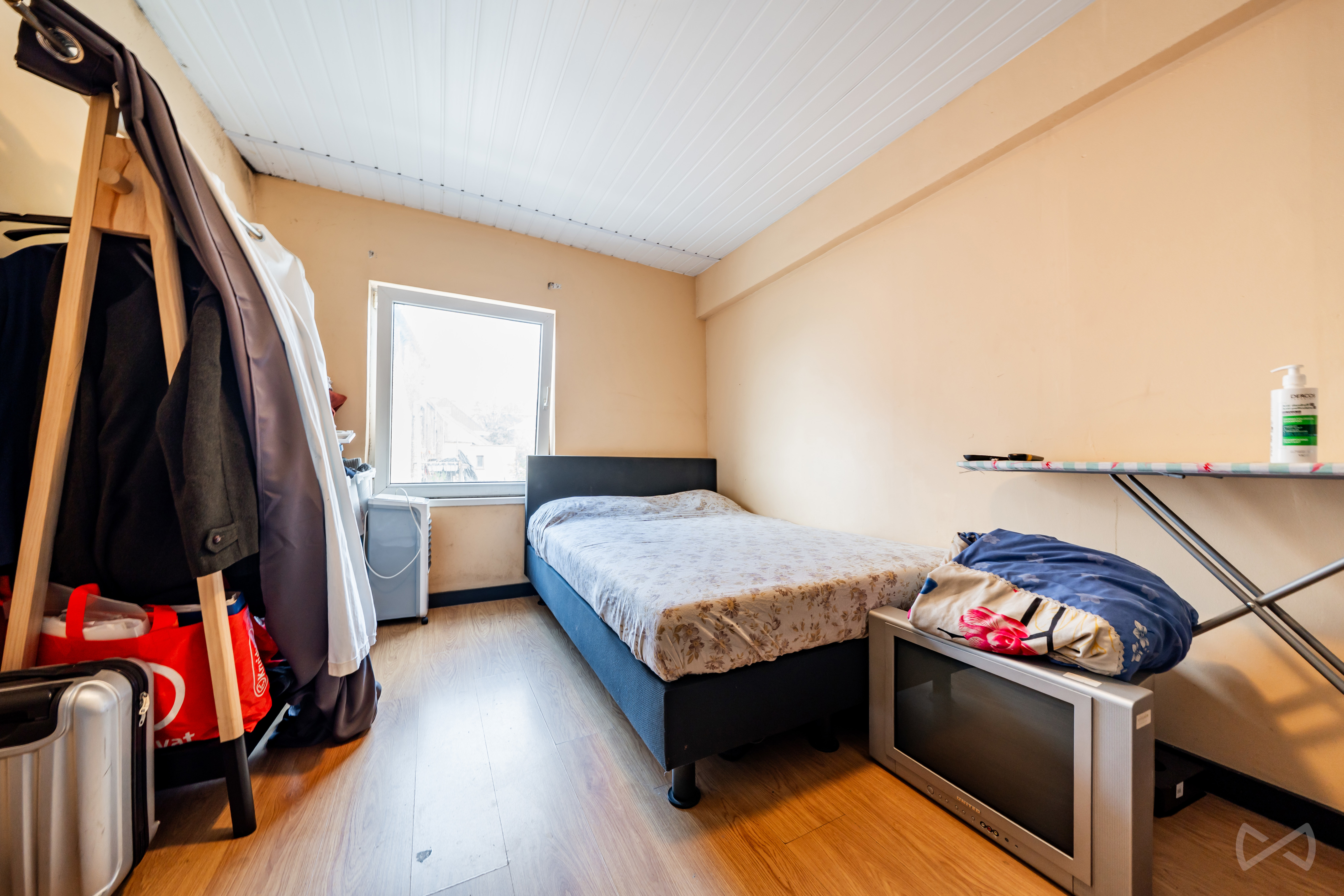 Photo 2 sur 4 pour Maison de deux chambres à Couillet