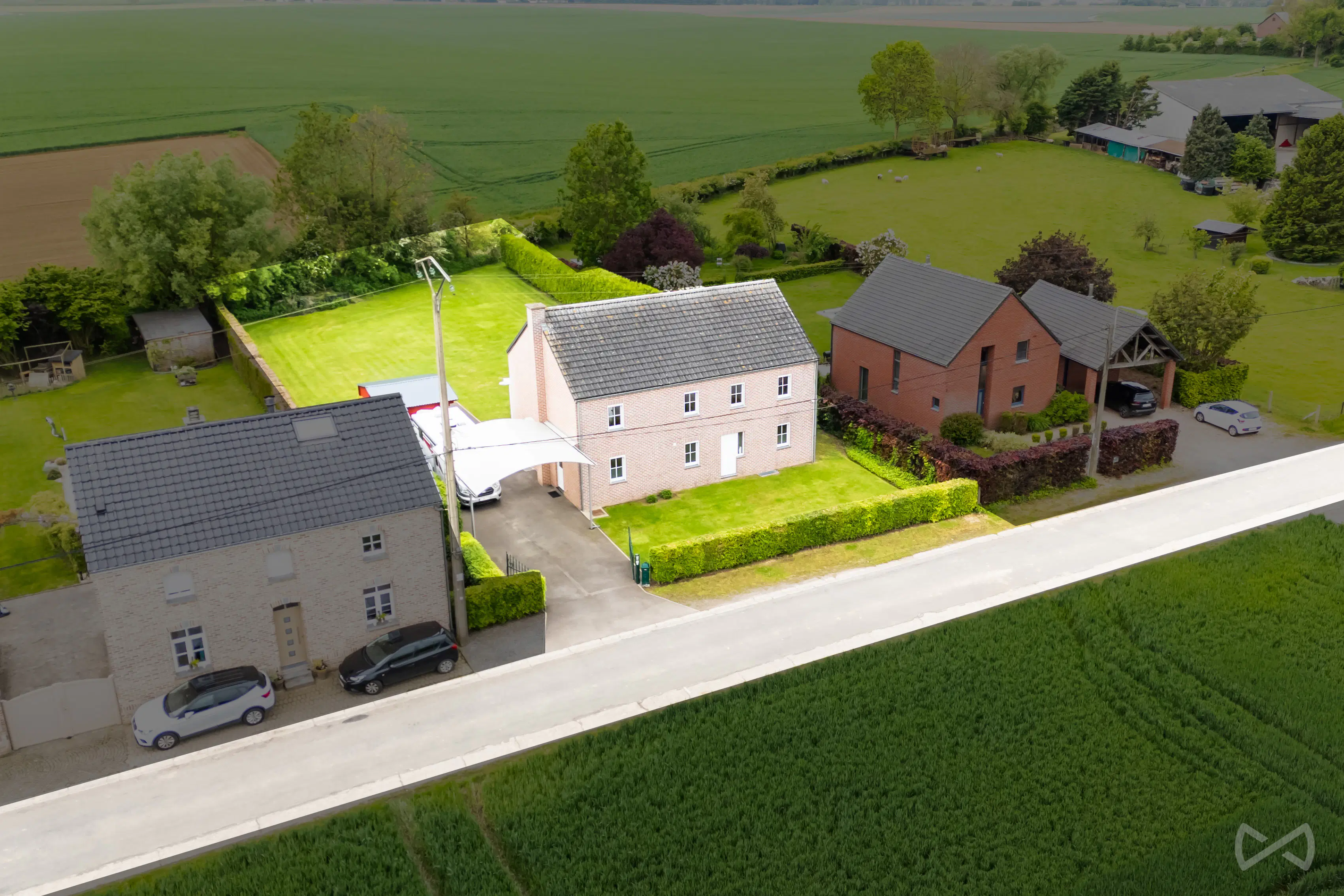 Picture 2 of 3 for Villa with six bedrooms in Faimes