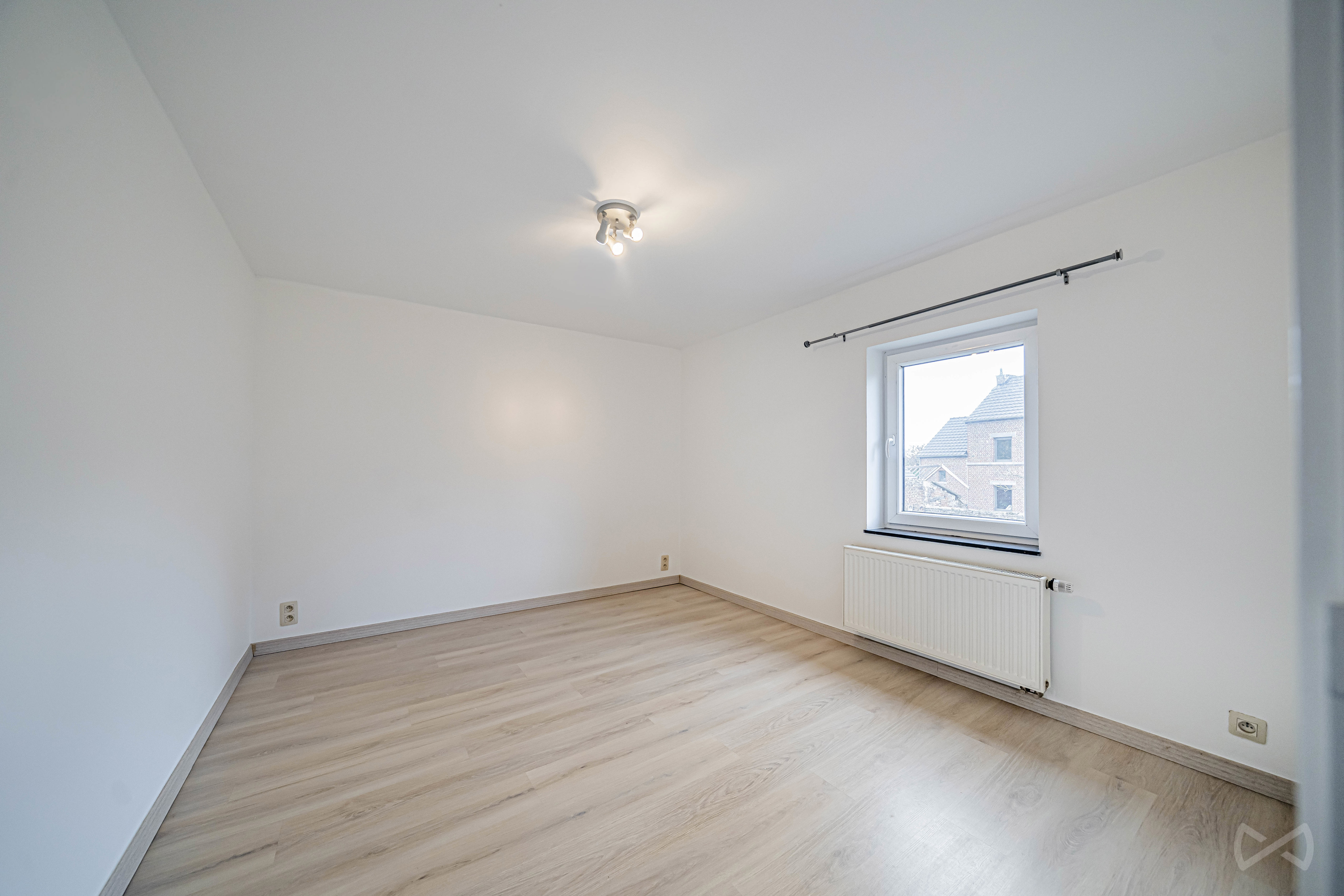 Picture 3 of 4 for House with six bedrooms in Avin