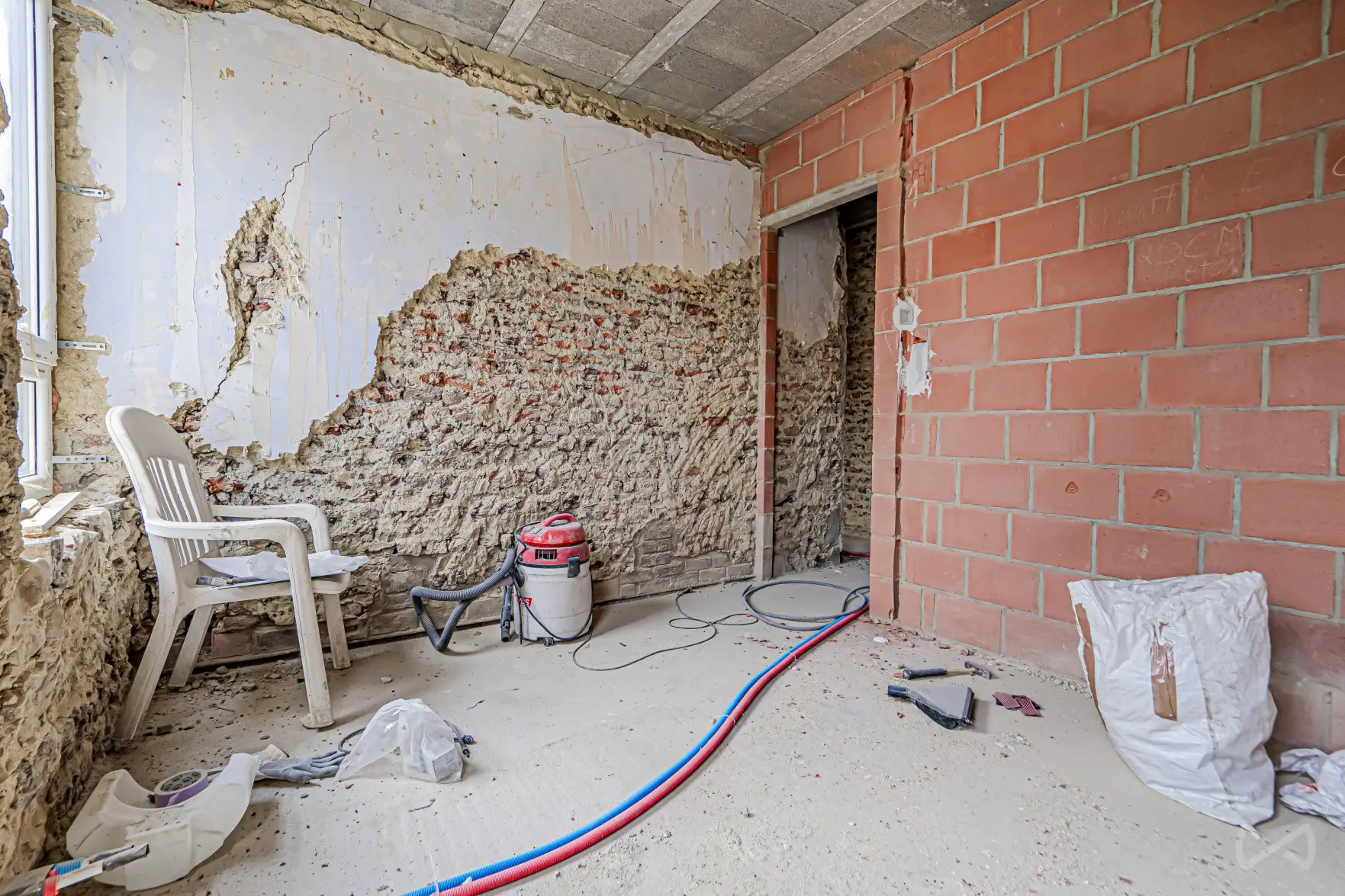 Picture 1 of 4 for House with six bedrooms in Gourdinne