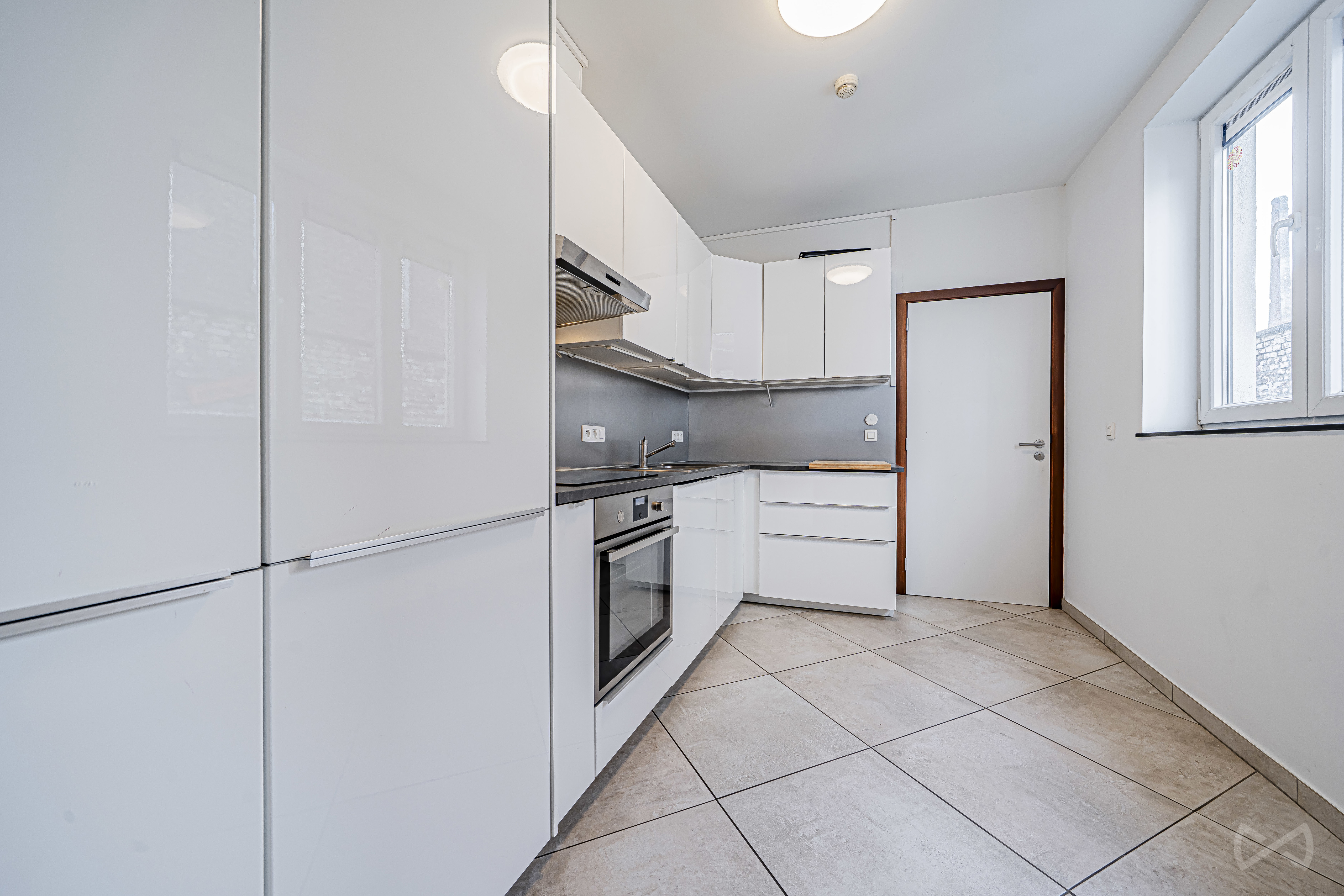 Photo 3 sur 4 pour Immeuble à appartements de neuf chambres à Liège
