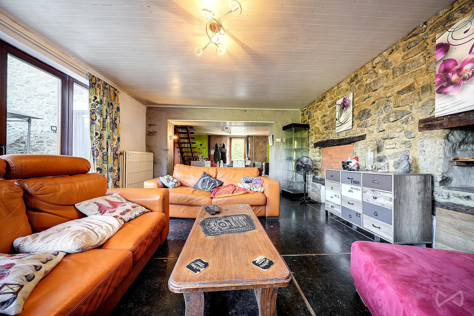 Picture 3 of 3 for House with three bedrooms in Mazée
