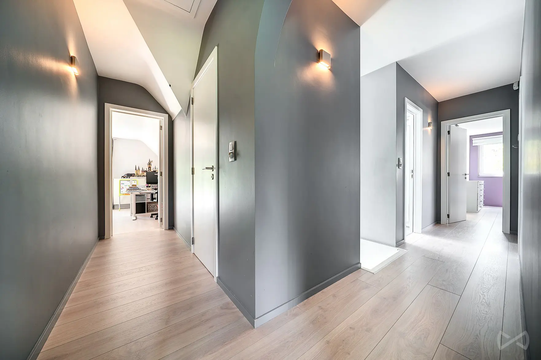 Photo 3 sur 4 pour Maison de cinq chambres à Waterloo