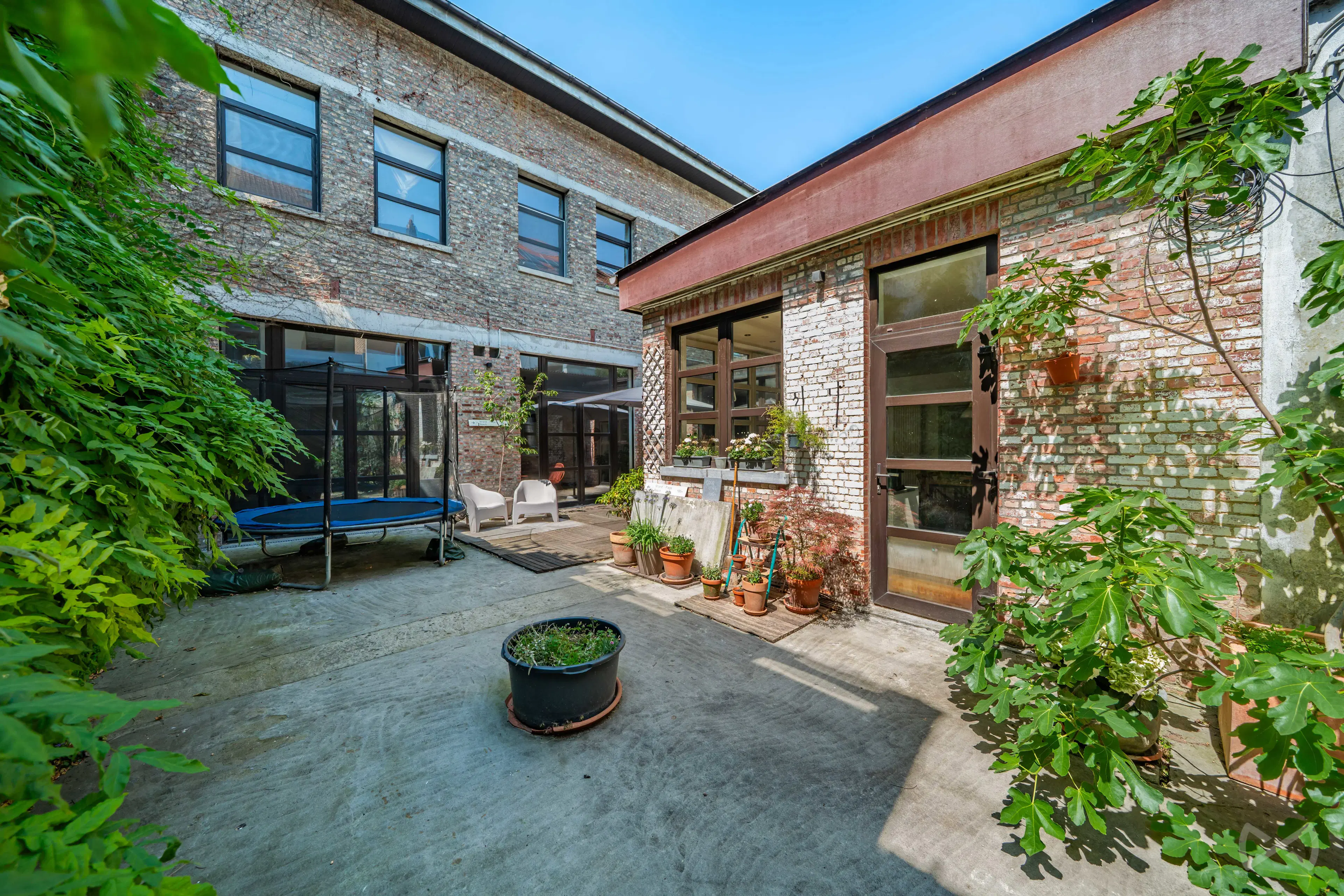 Picture of the property