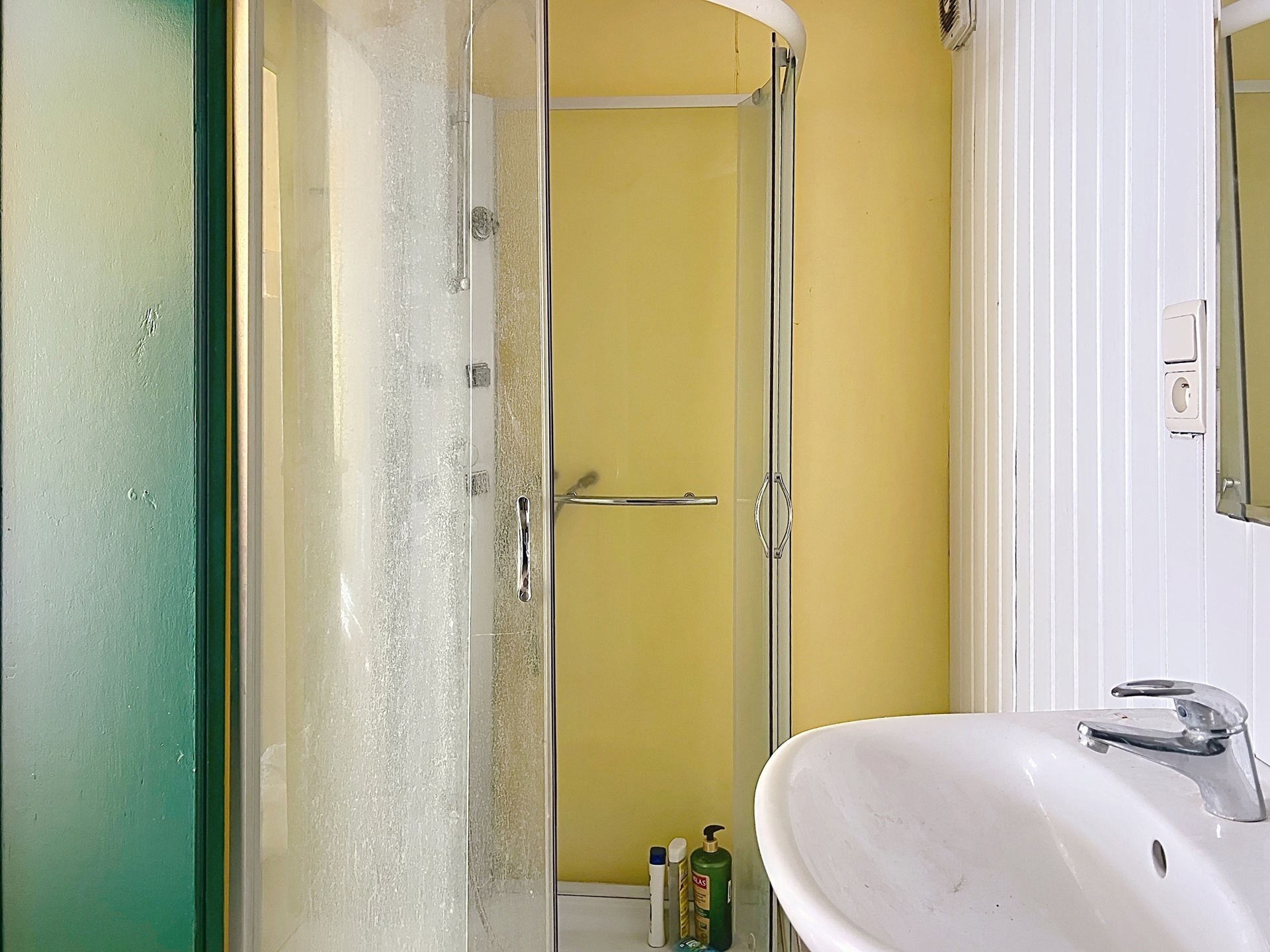 Picture 4 of 4 for Apartment block with three bedrooms in Molenbeek-Saint-Jean