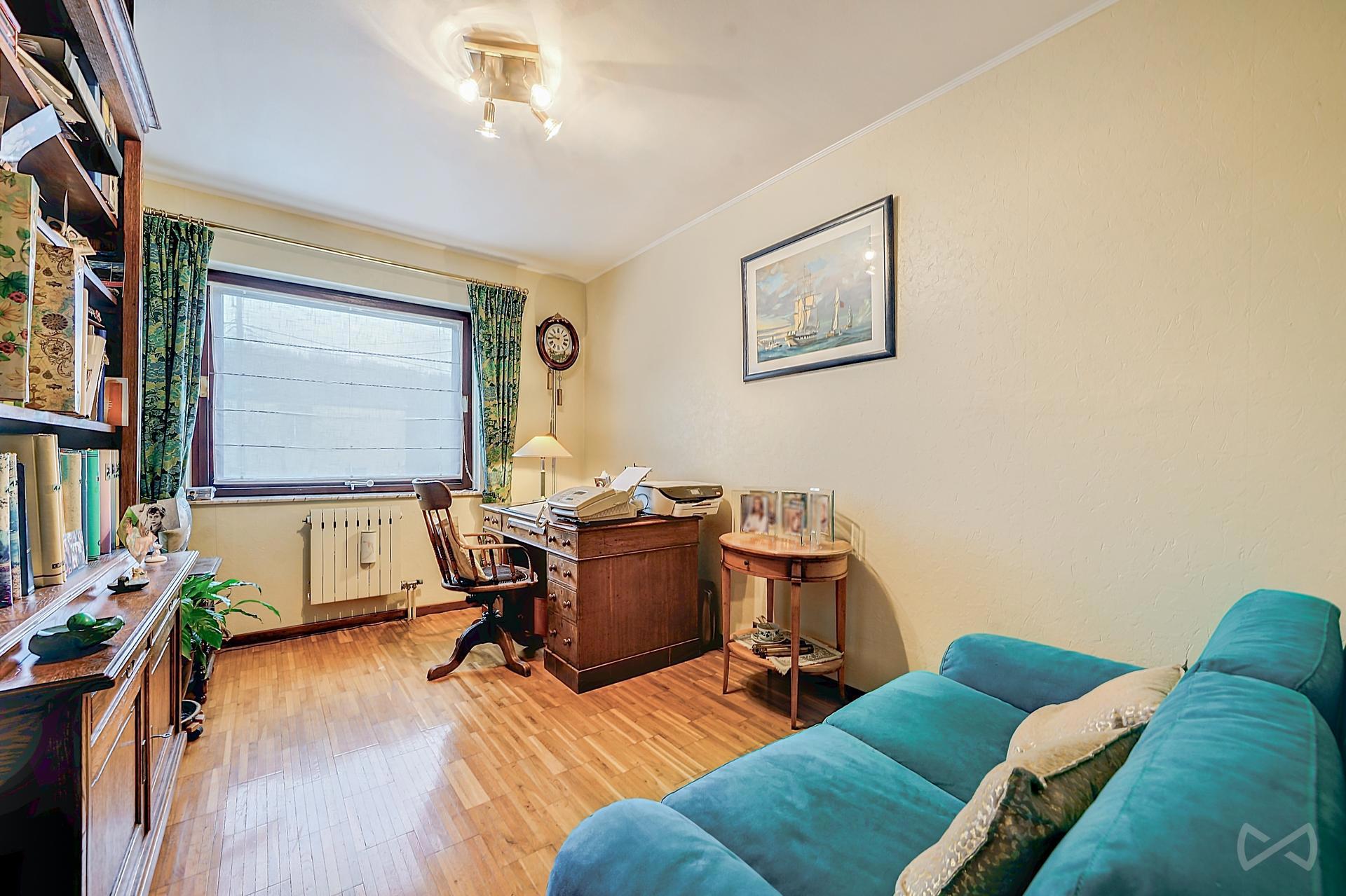 Picture 4 of 4 for Villa with five bedrooms in Mont-sur-marchienne
