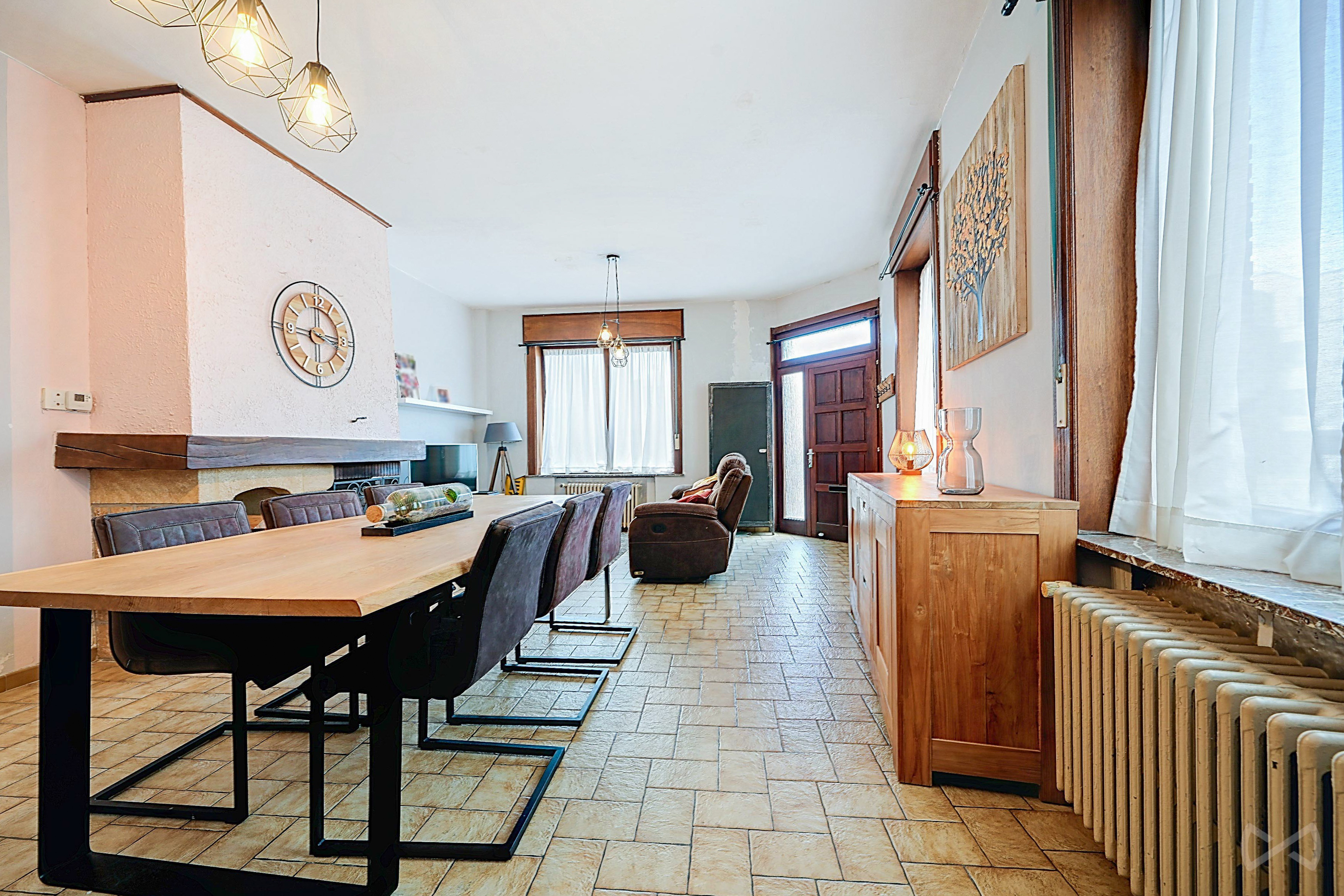 Photo 3 sur 3 pour Maison de trois chambres à Enghien