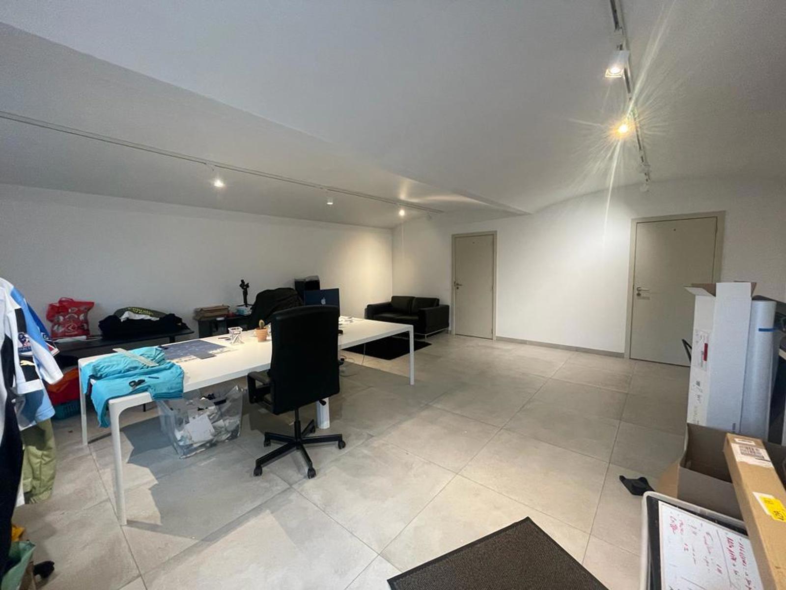 Picture 3 of 3 for Individual shop in Tubize