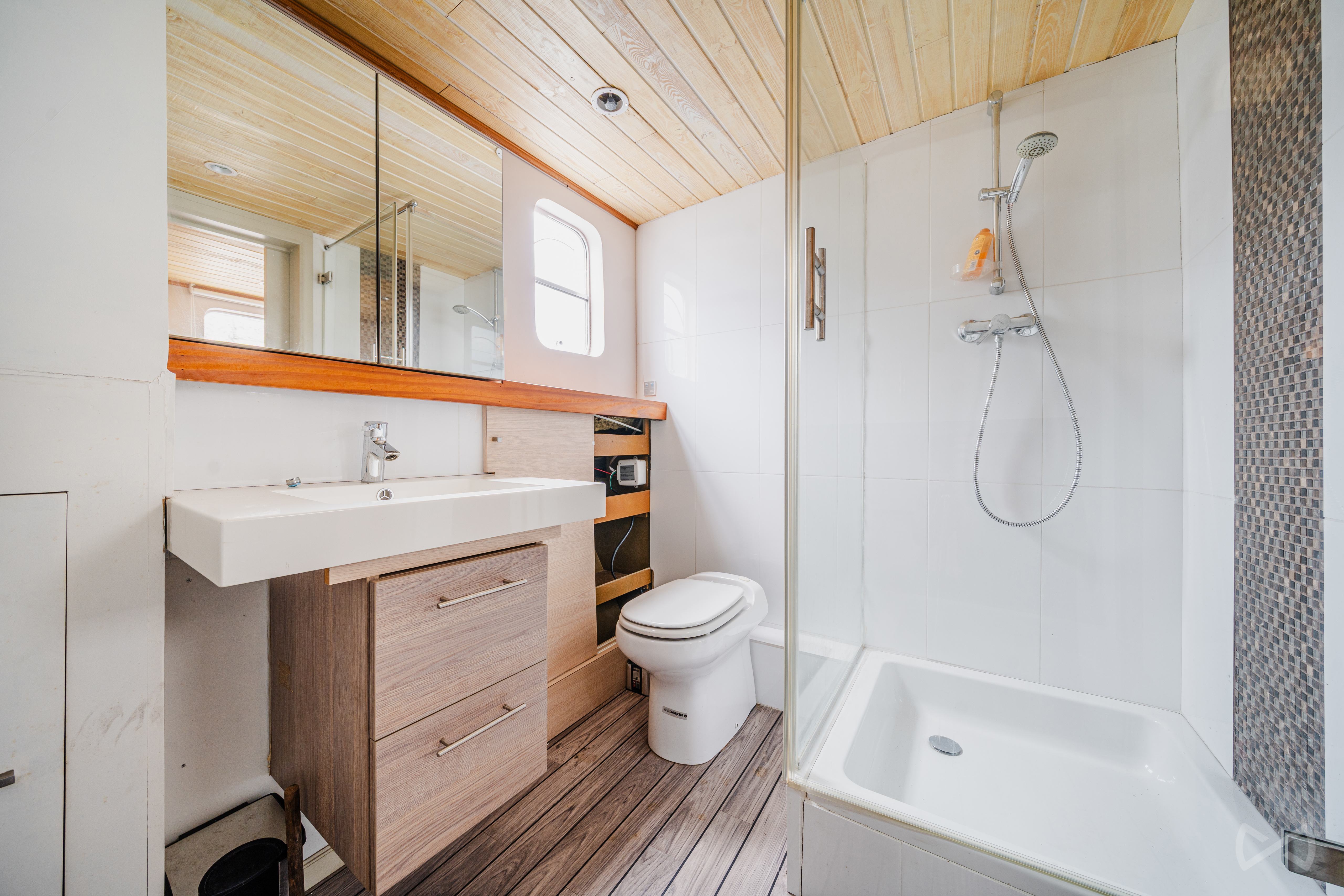 Picture 1 of 4 for Houseboat with one bedroom in Liège