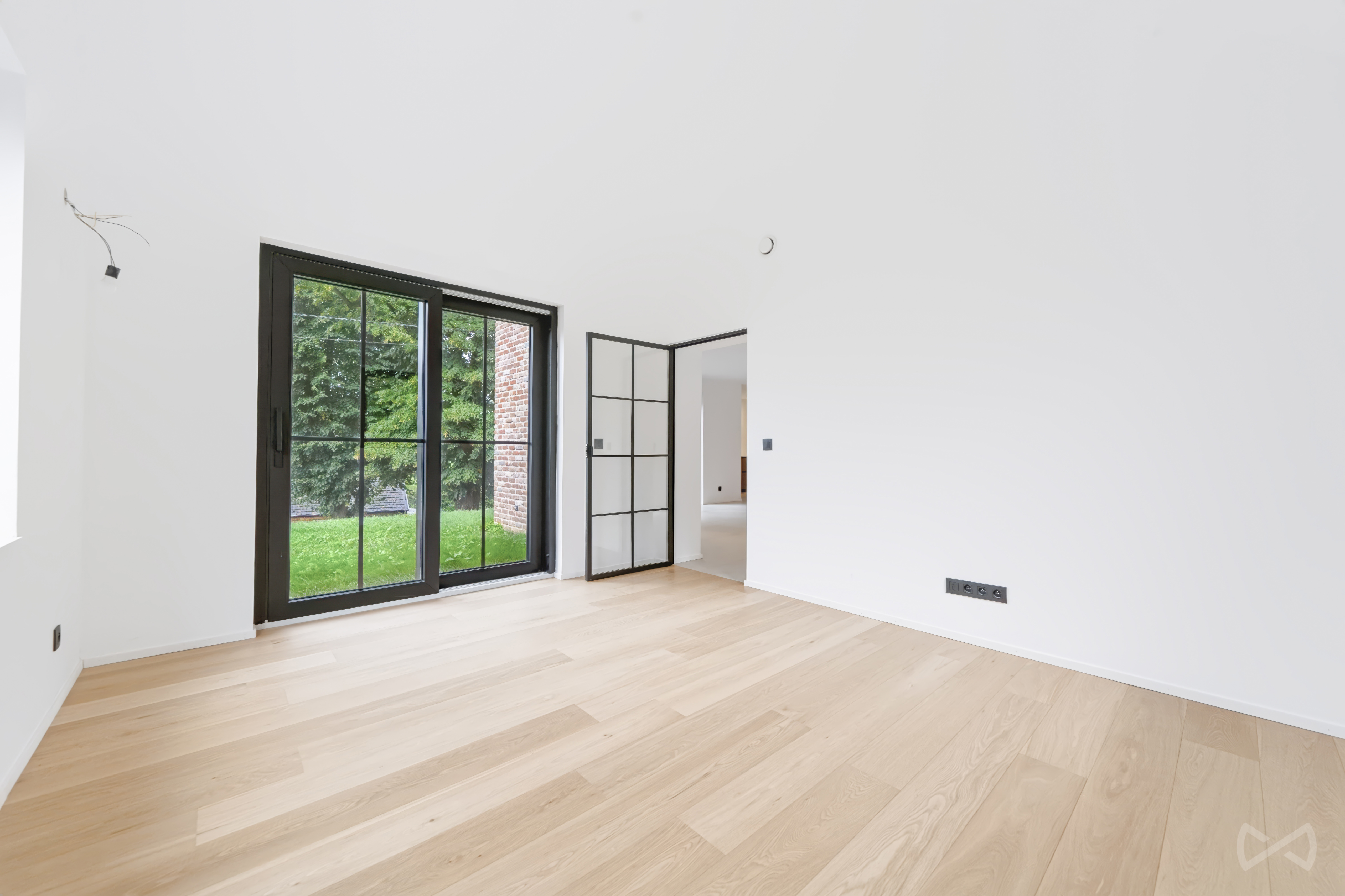 Picture 1 of 4 for Villa with five bedrooms in Grez-doiceau