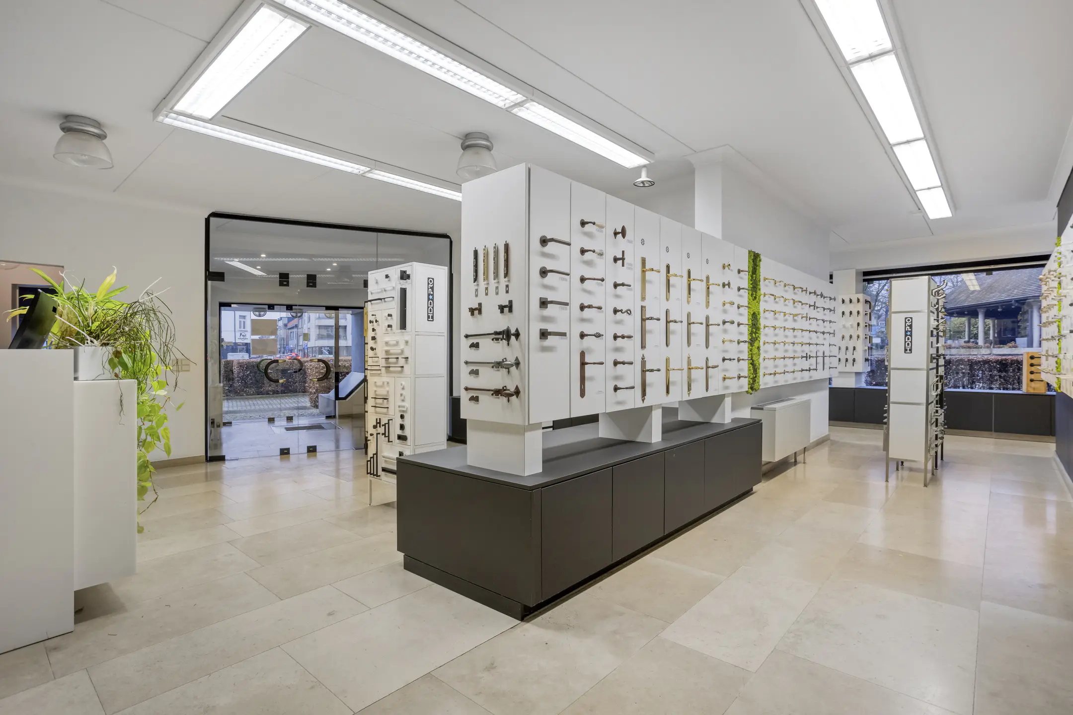 Foto 5 van 4 van Gebouw voor gemengd gebruik in Meise