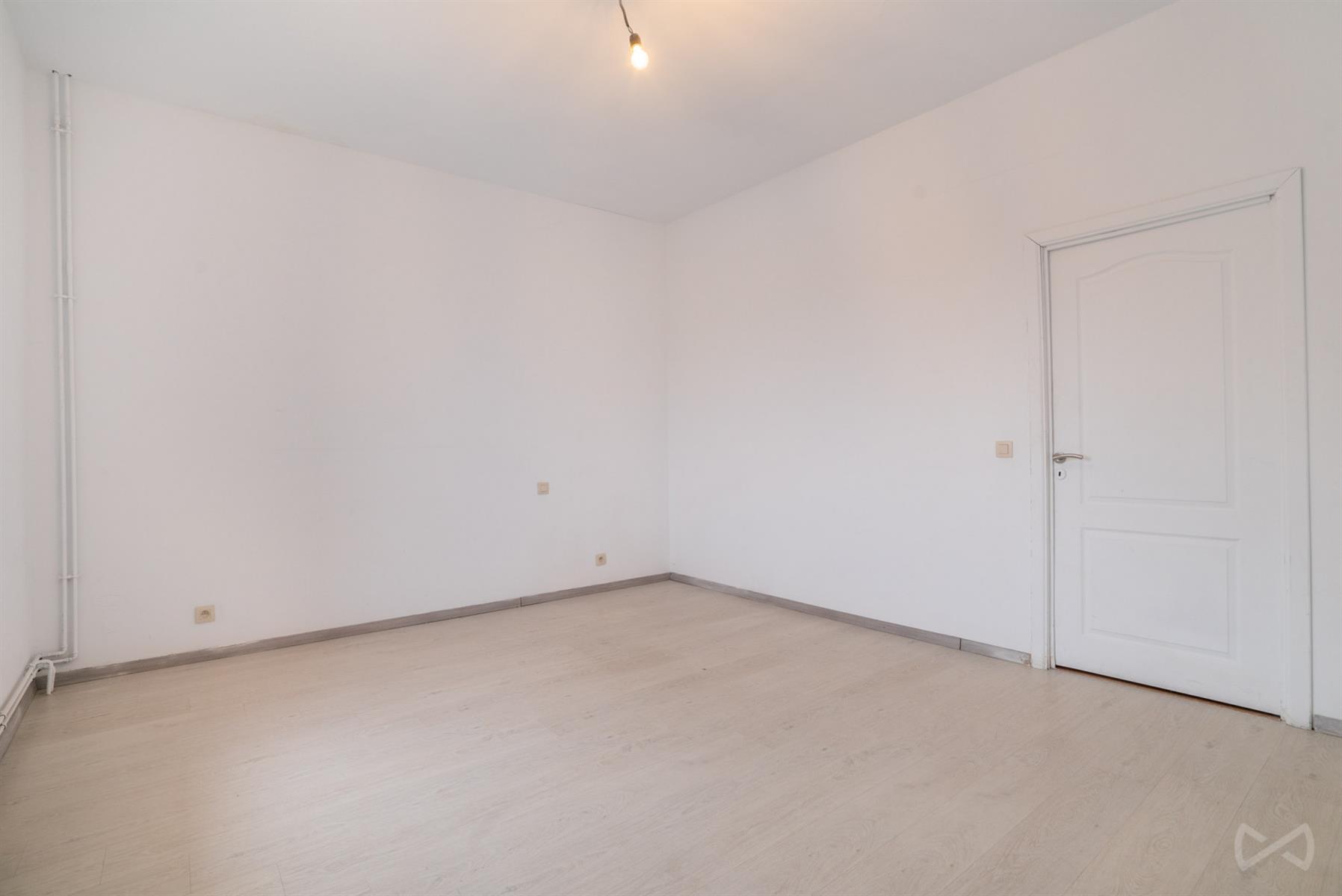 Picture 3 of 4 for House with three bedrooms in Gochenée