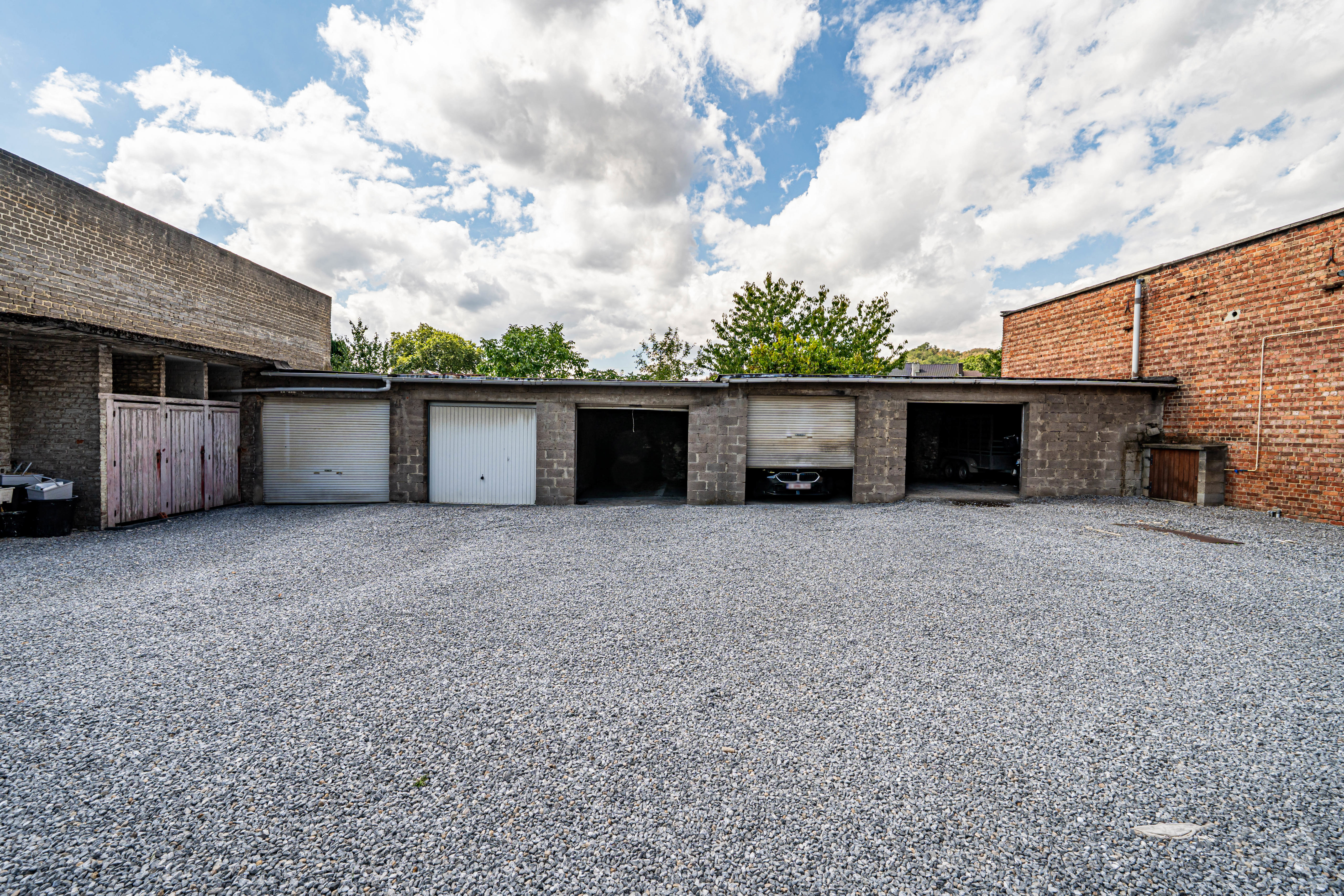 Picture 1 of 4 for Multi-purpose building with three bedrooms in Herstal