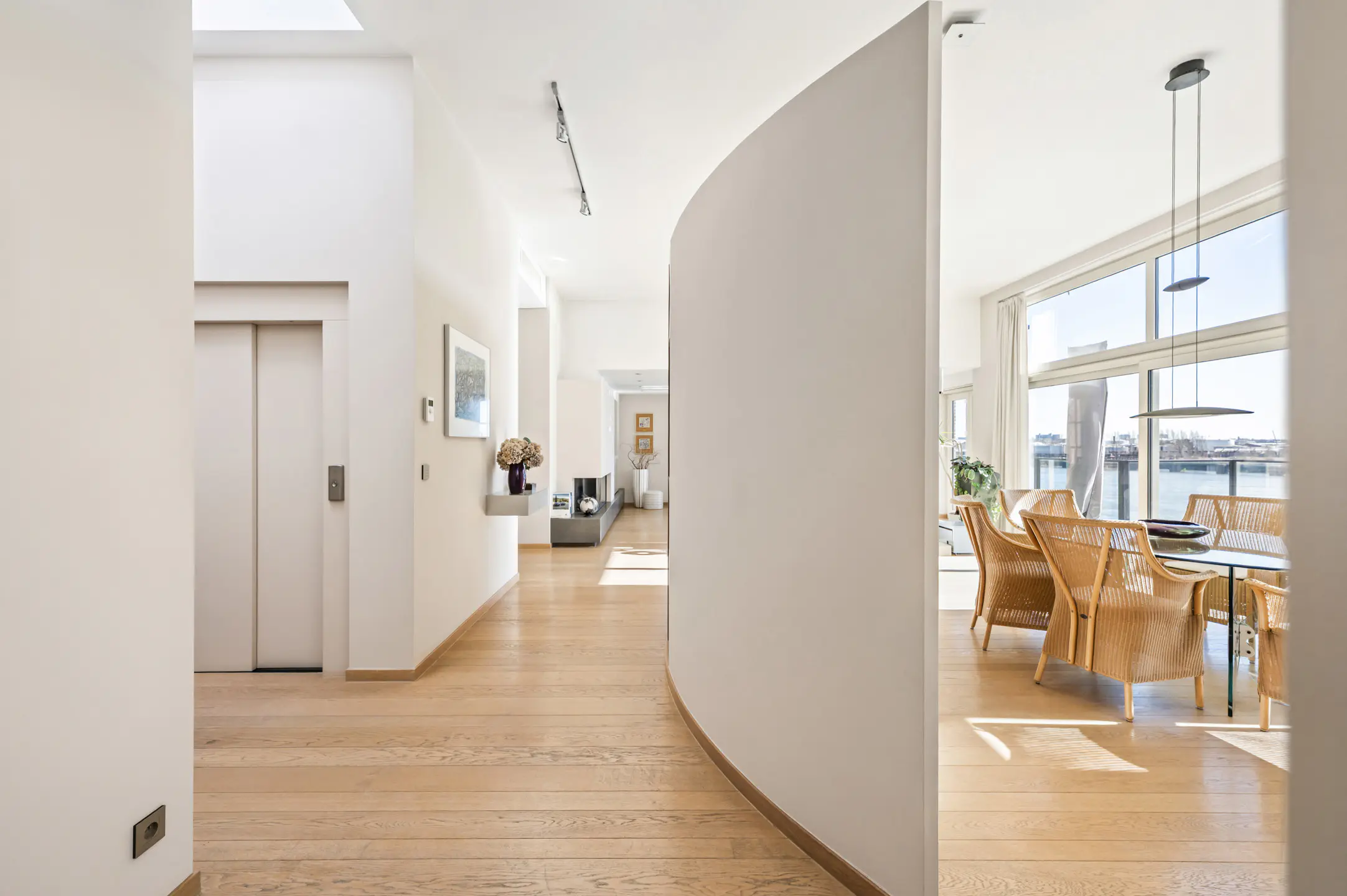 Picture 2 of 4 for Penthouse with three bedrooms in Zwijndrecht Burcht