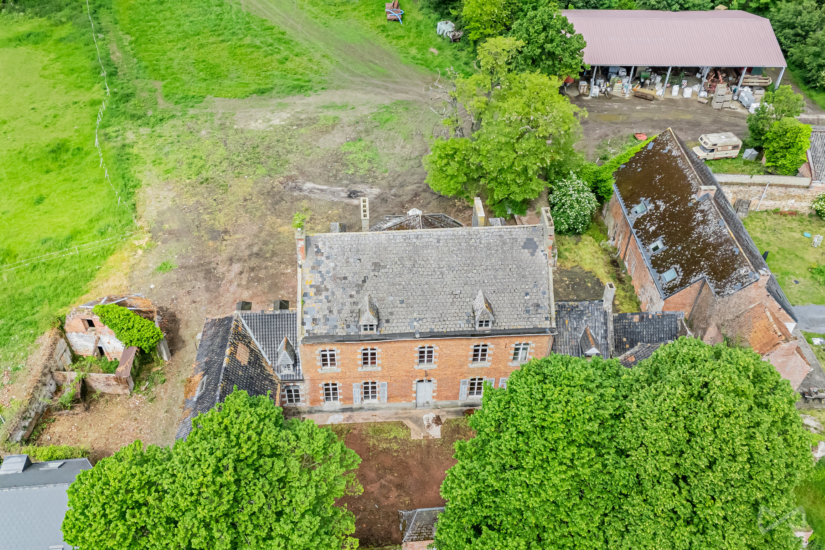 Picture 3 of 4 for Castle with ten bedrooms in Vellereille-le-sec
