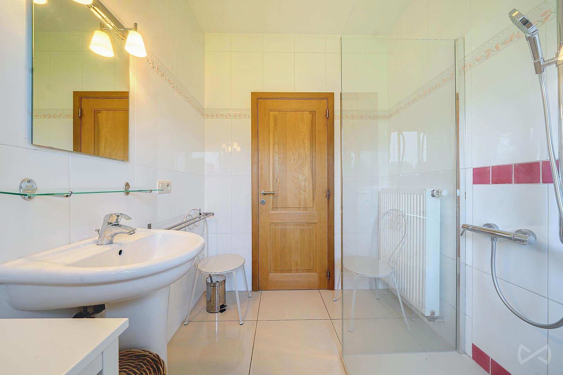 Photo 4 sur 4 pour Appartement de deux chambres à Louveigné