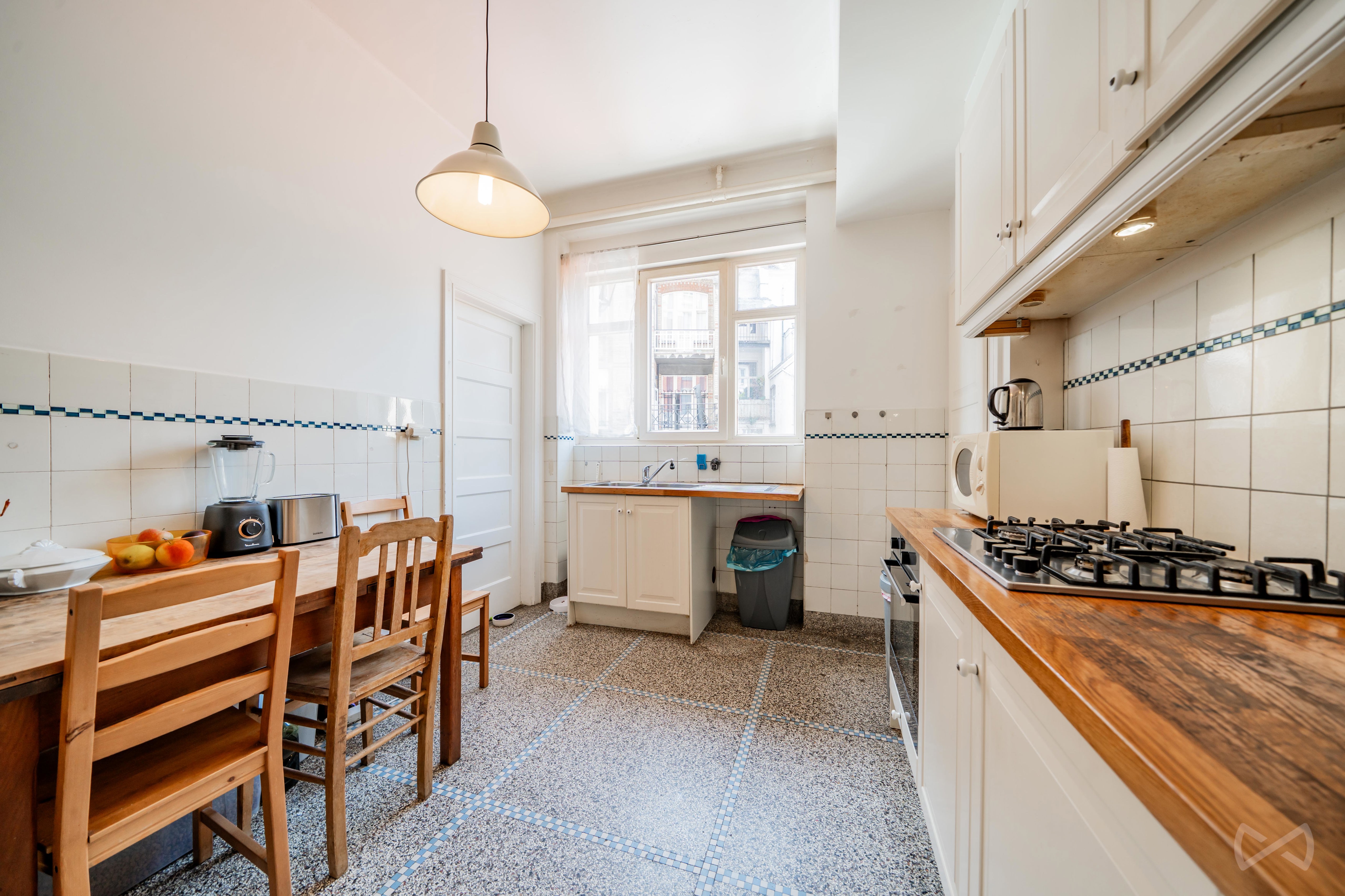 Foto 4 van 4 van Gelijkvloerse verdieping met twee slaapkamers in Saint-gilles