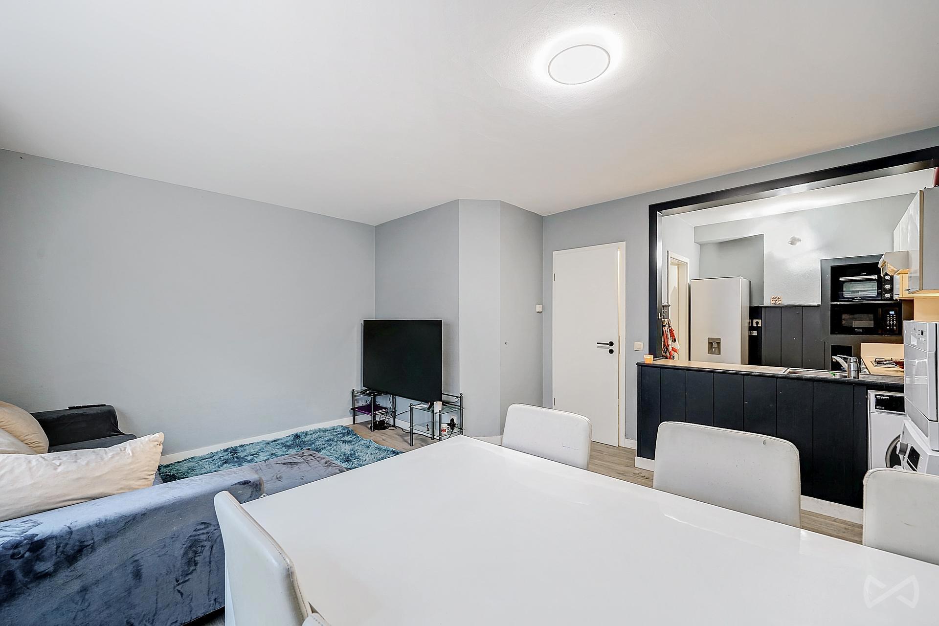 Picture 1 of 4 for Apartment block with four bedrooms in Limal