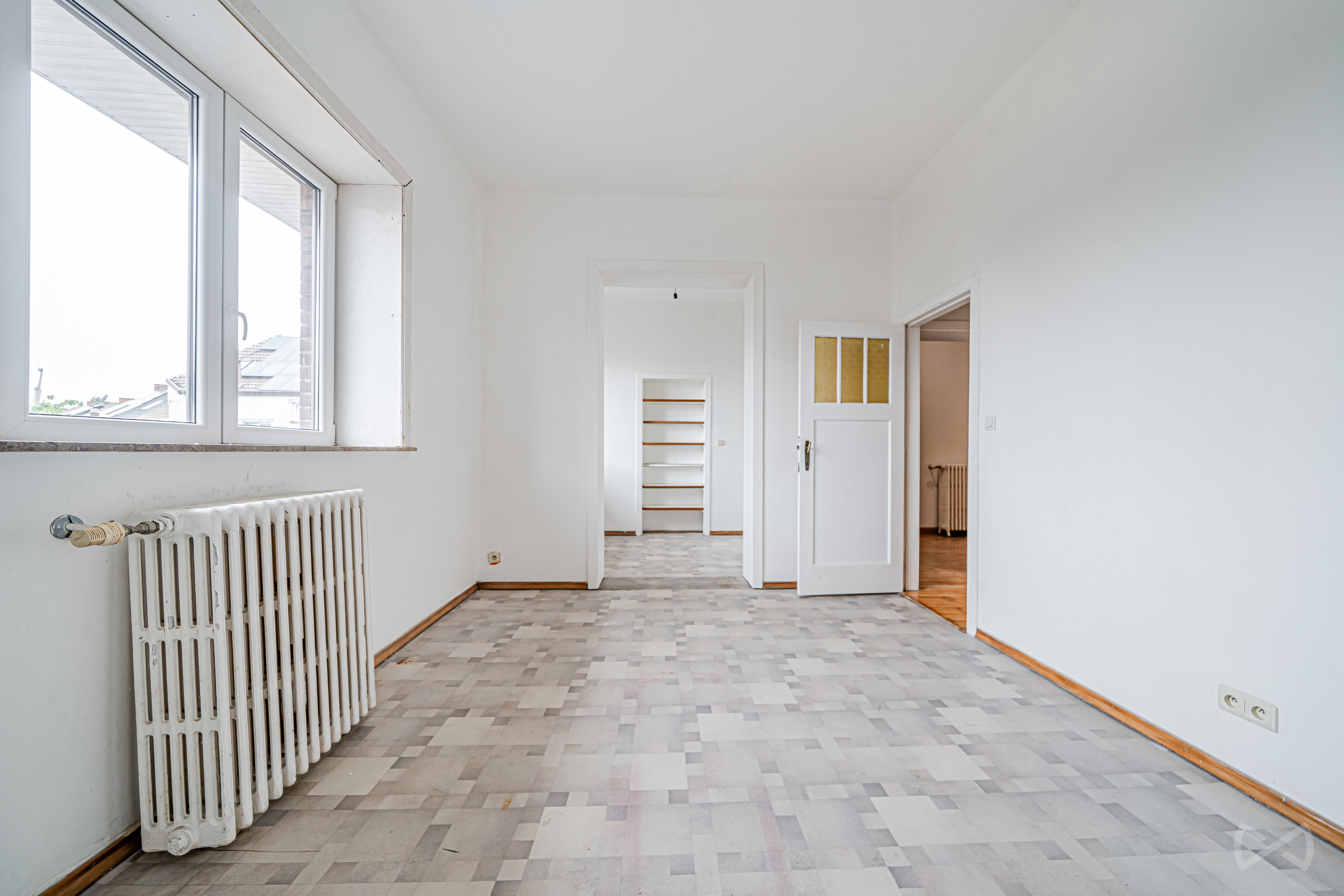 Foto 3 van 4 van Huis met vijf slaapkamers in La Louvière
