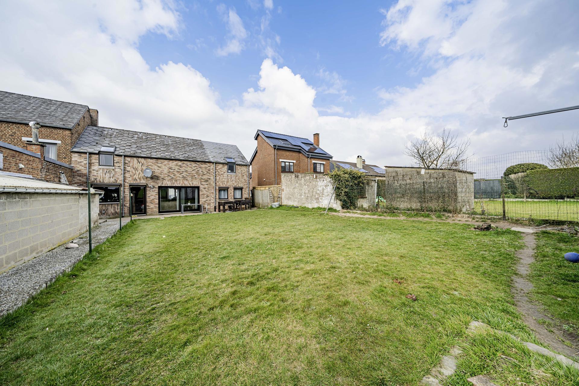 Foto 4 van 4 van Huis met vijf slaapkamers in Sart-dames-avelines