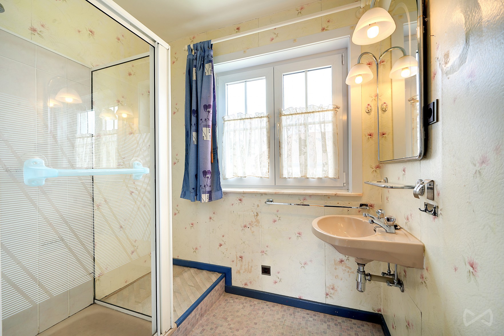 Foto 4 van 4 van Huis met drie slaapkamers in Courcelles