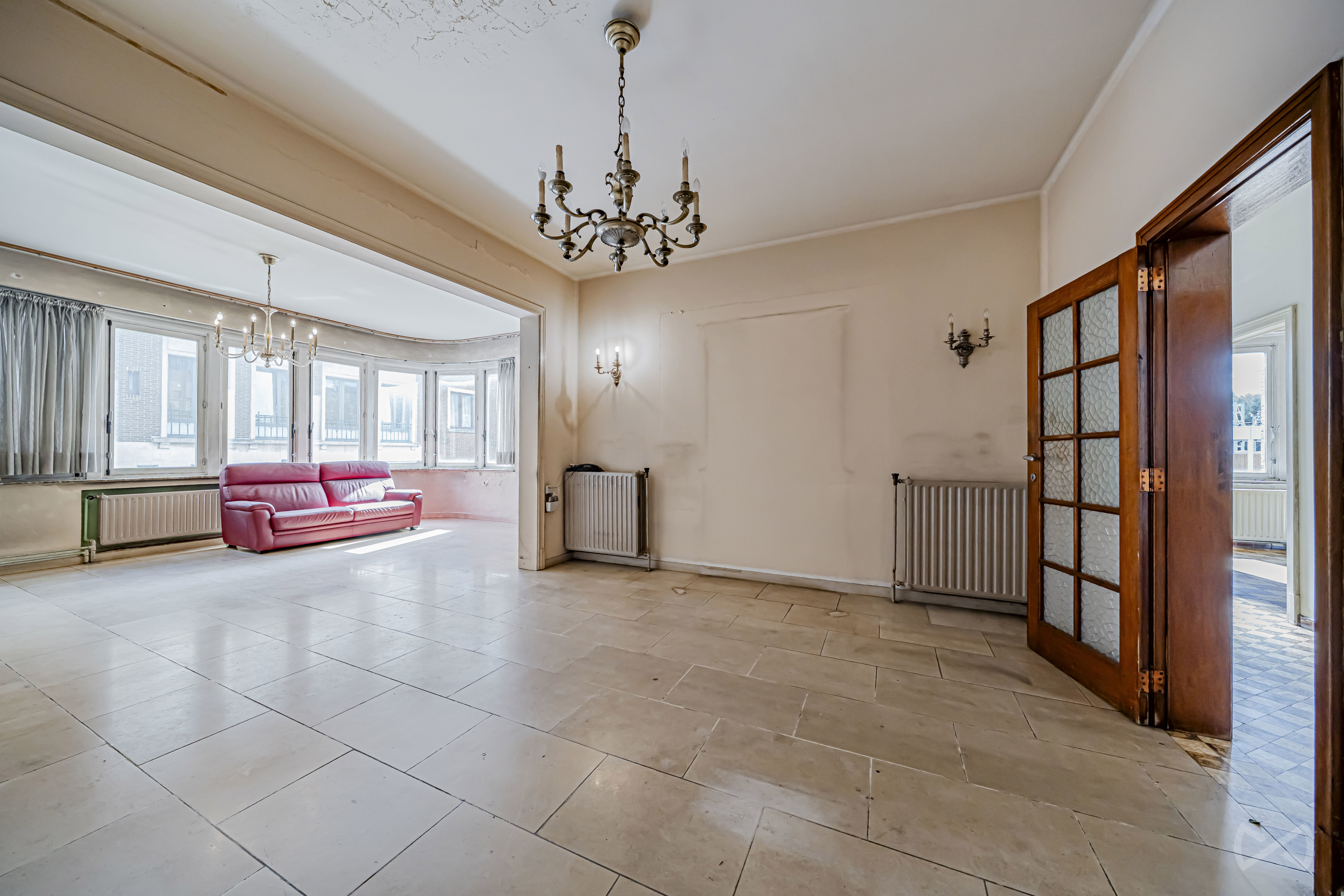 Picture 1 of 4 for House with six bedrooms in Ciney