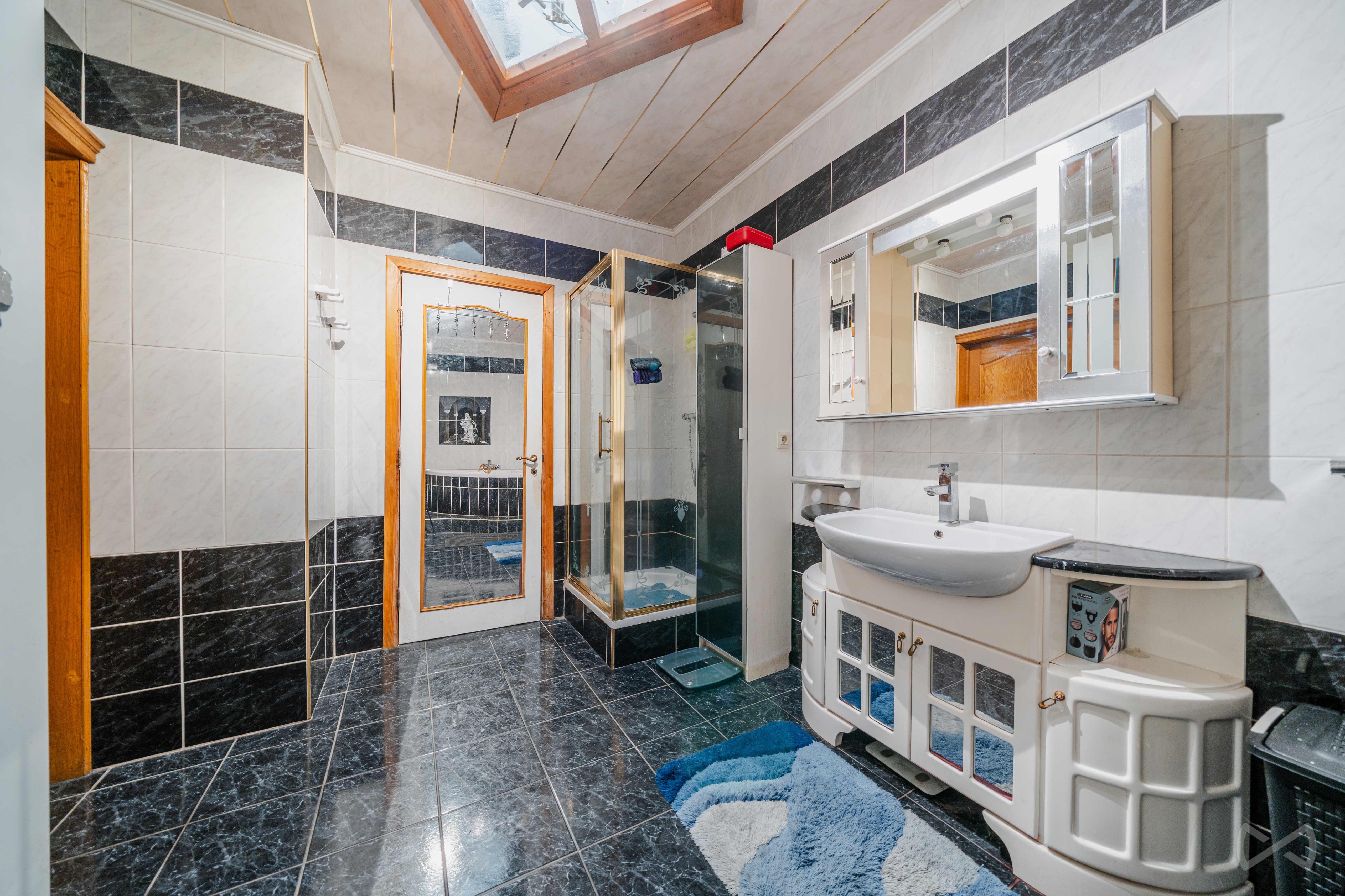 Picture 1 of 4 for House with three bedrooms in La Louvière Haine-Saint-Pierre