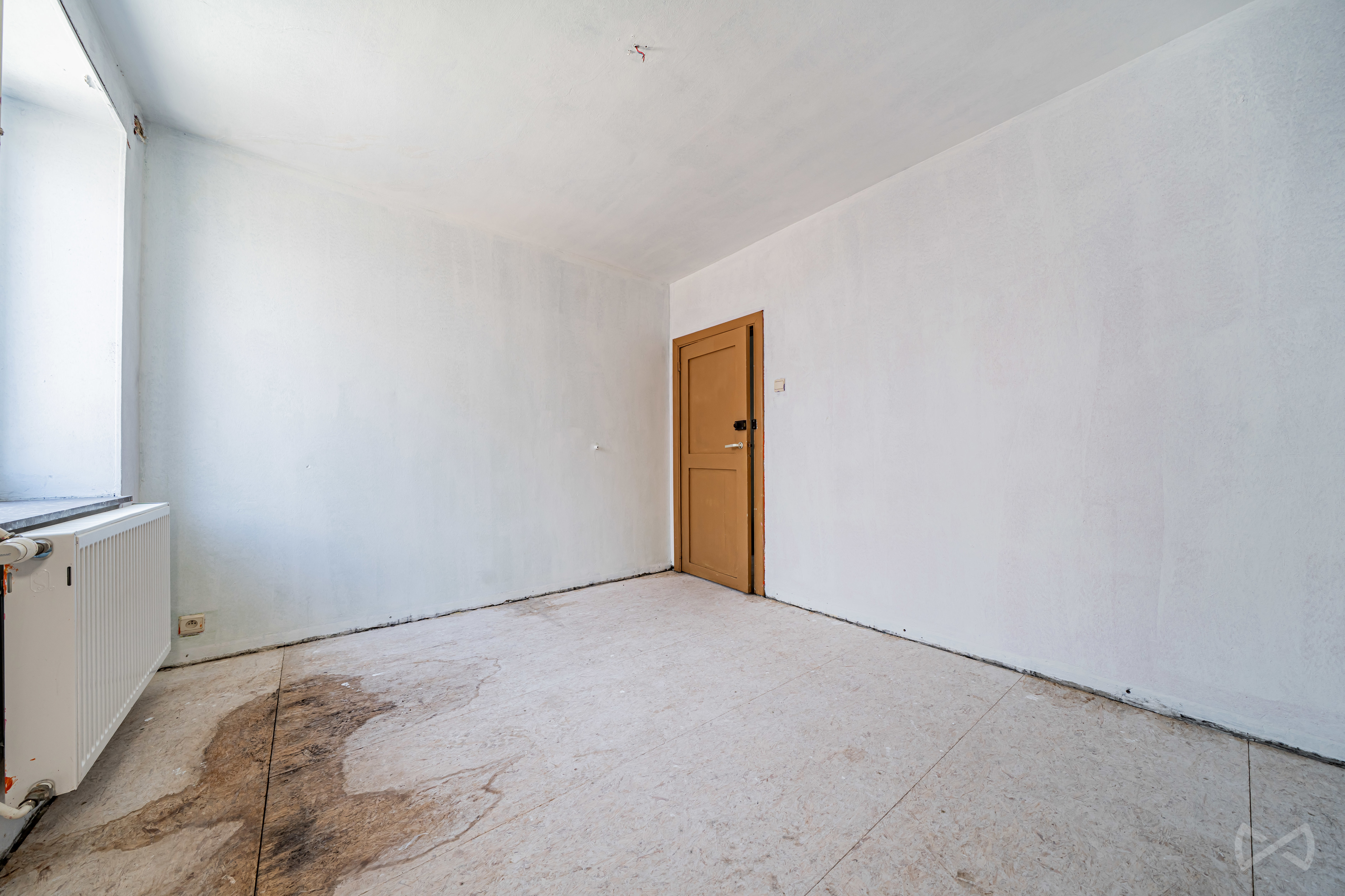 Photo 1 sur 4 pour Immeuble mixte de deux chambres à Florennes