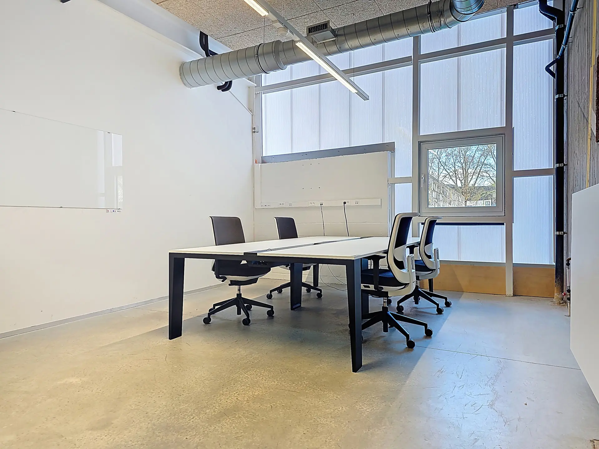 Picture 1 of 4 for Offices in Namur