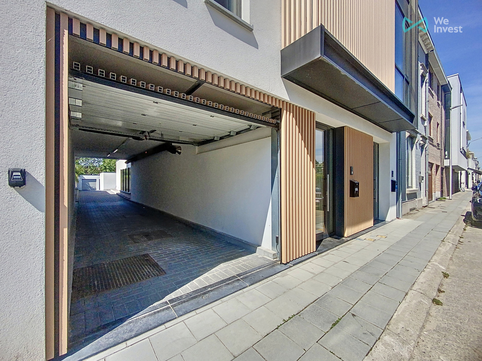 Picture 1 of 5 for Garage in Waterloo